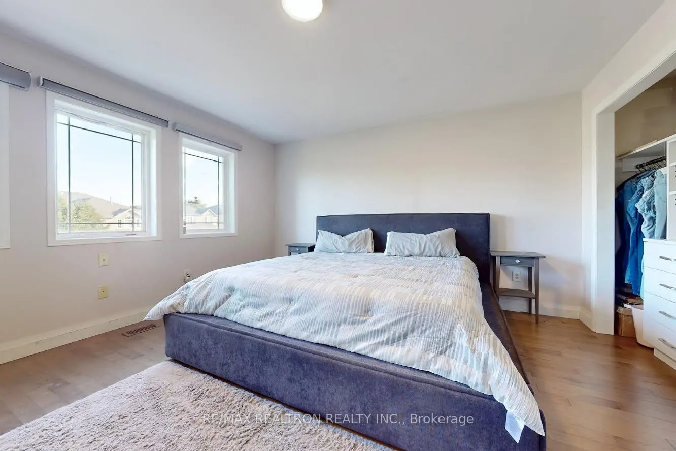 4 Kalmar Crescent