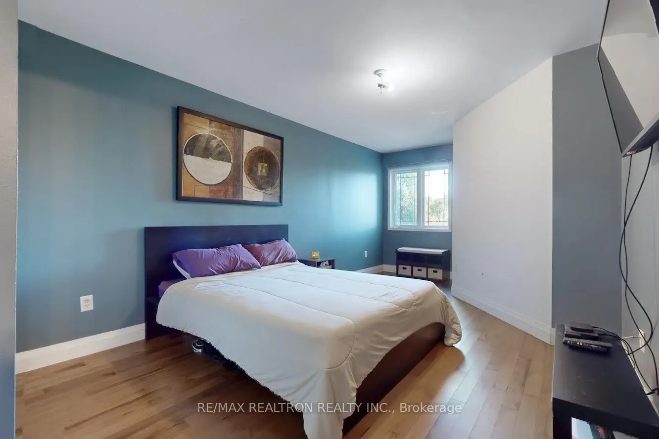 4 Kalmar Crescent