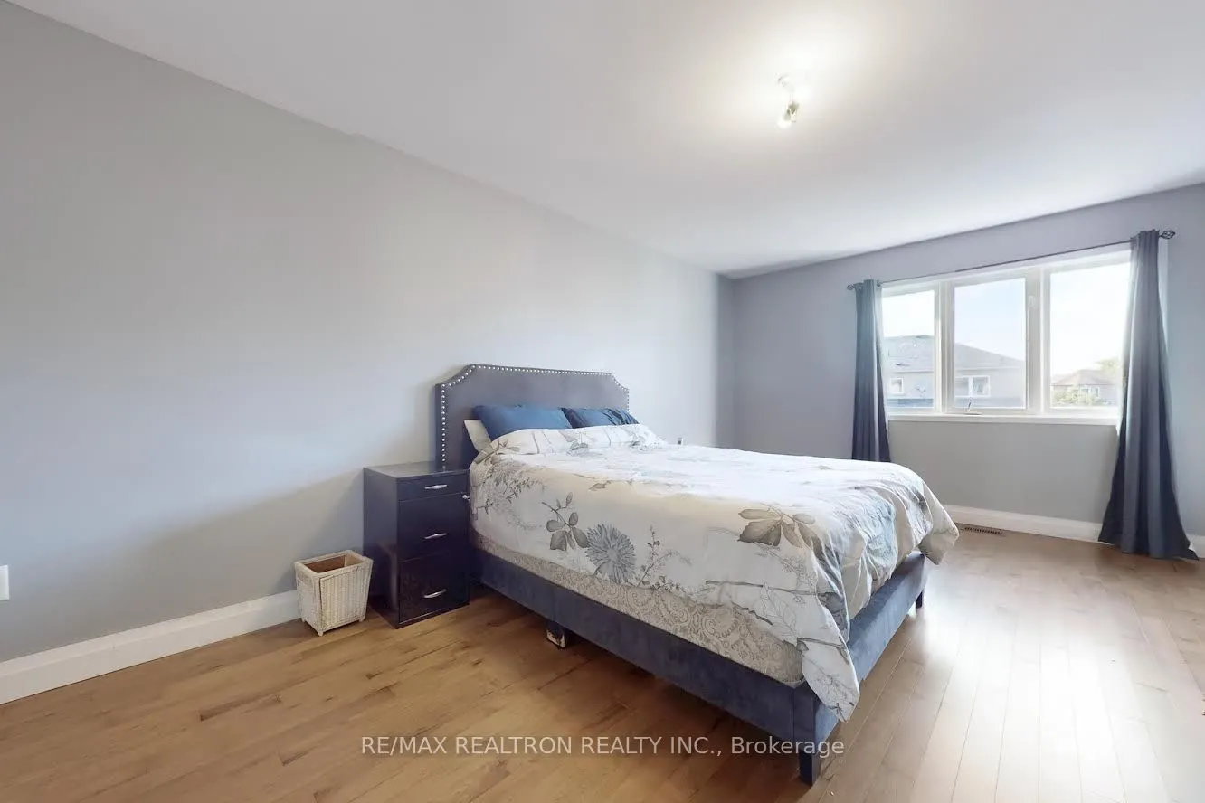 4 Kalmar Crescent