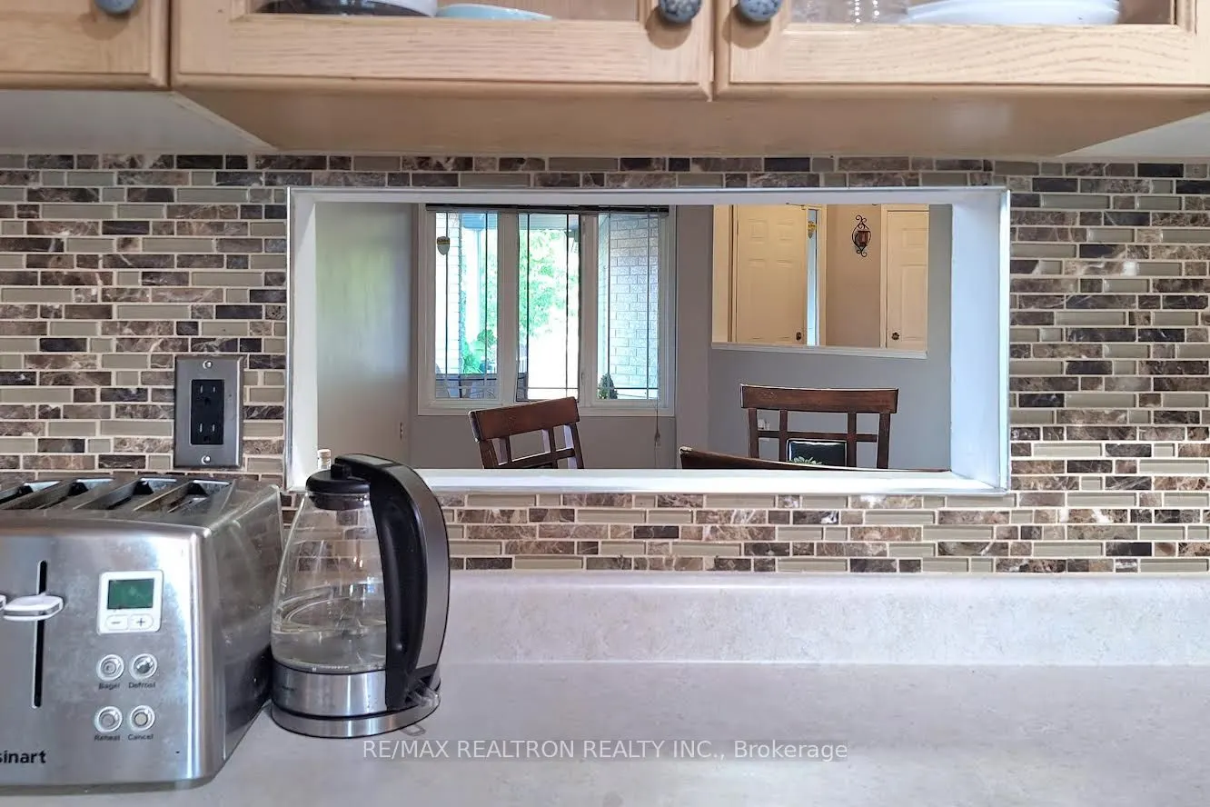 4 Kalmar Crescent