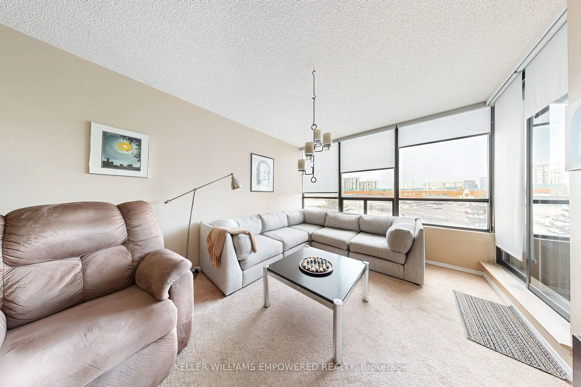 7460 Bathurst Street, #401