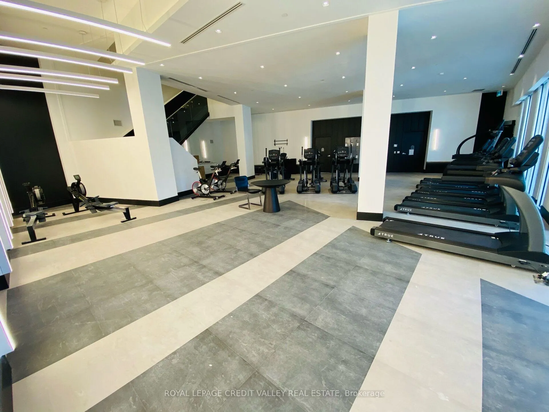 2908 Highway 7 Road, #211