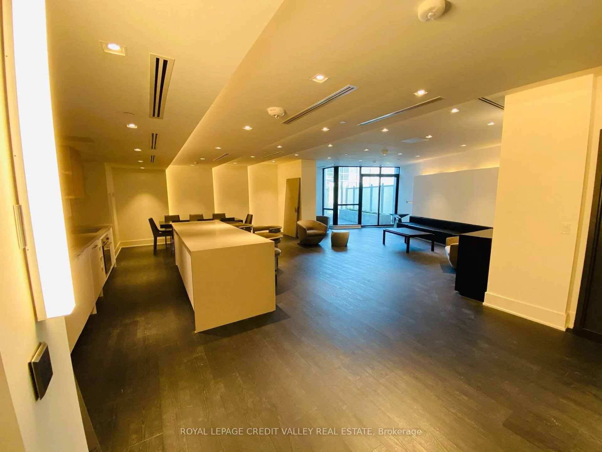 2908 Highway 7 Road, #211