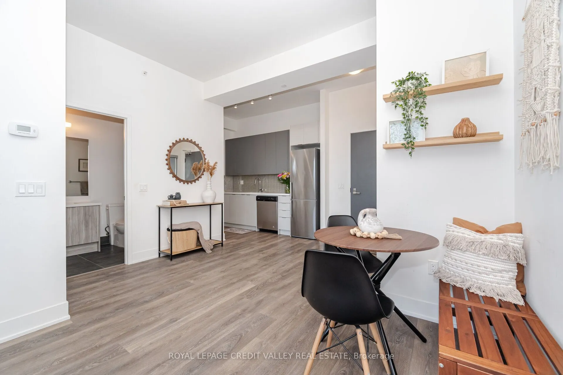 2908 Highway 7 Road, #211