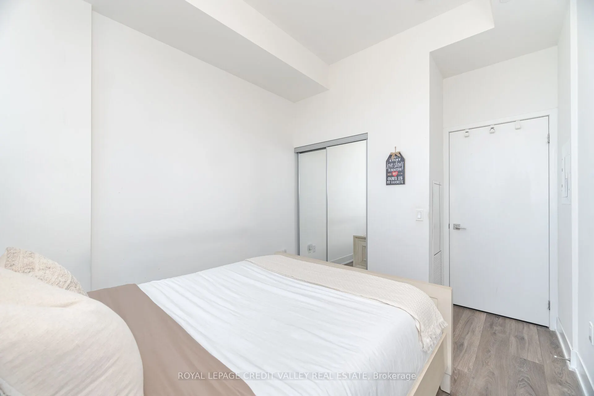 2908 Highway 7 Road, #211