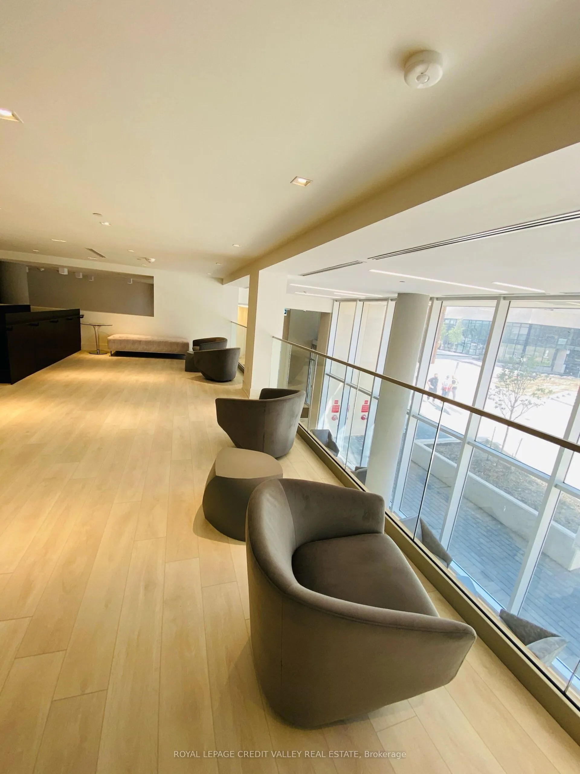2908 Highway 7 Road, #211