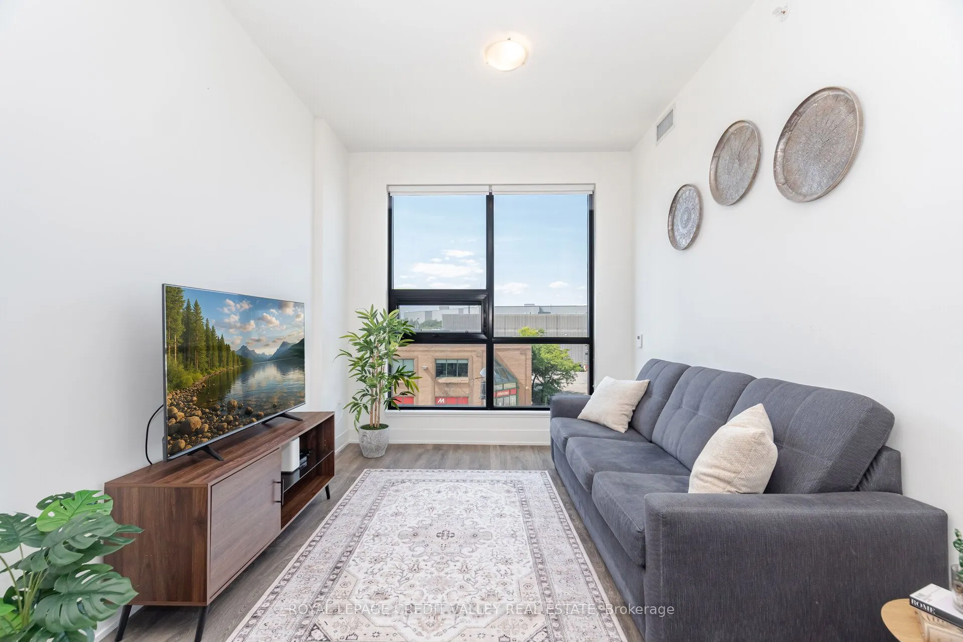 2908 Highway 7 Road, #211