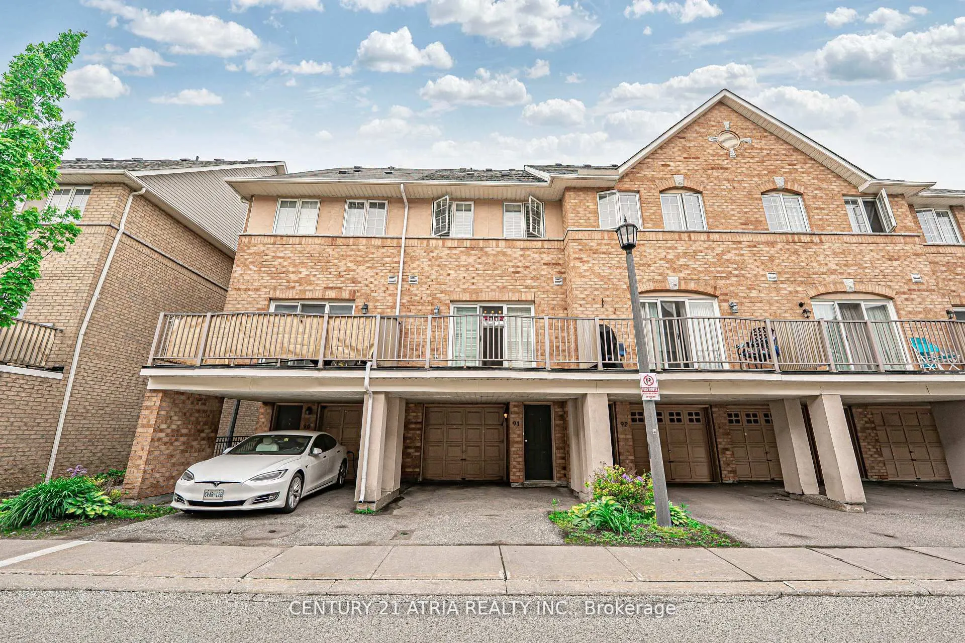 23 Observatory Lane, #91