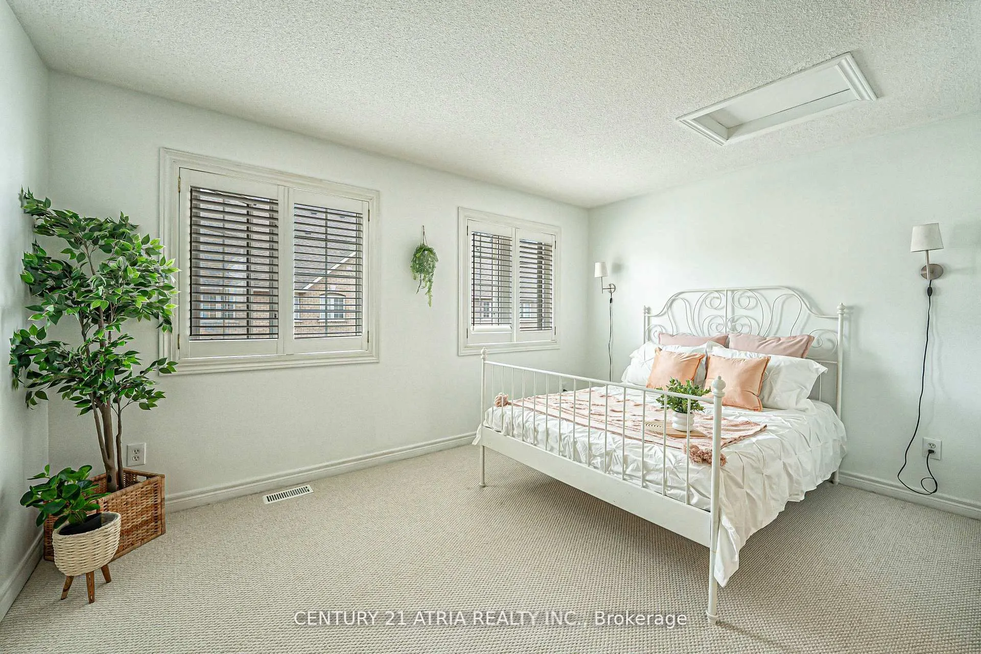23 Observatory Lane, #91