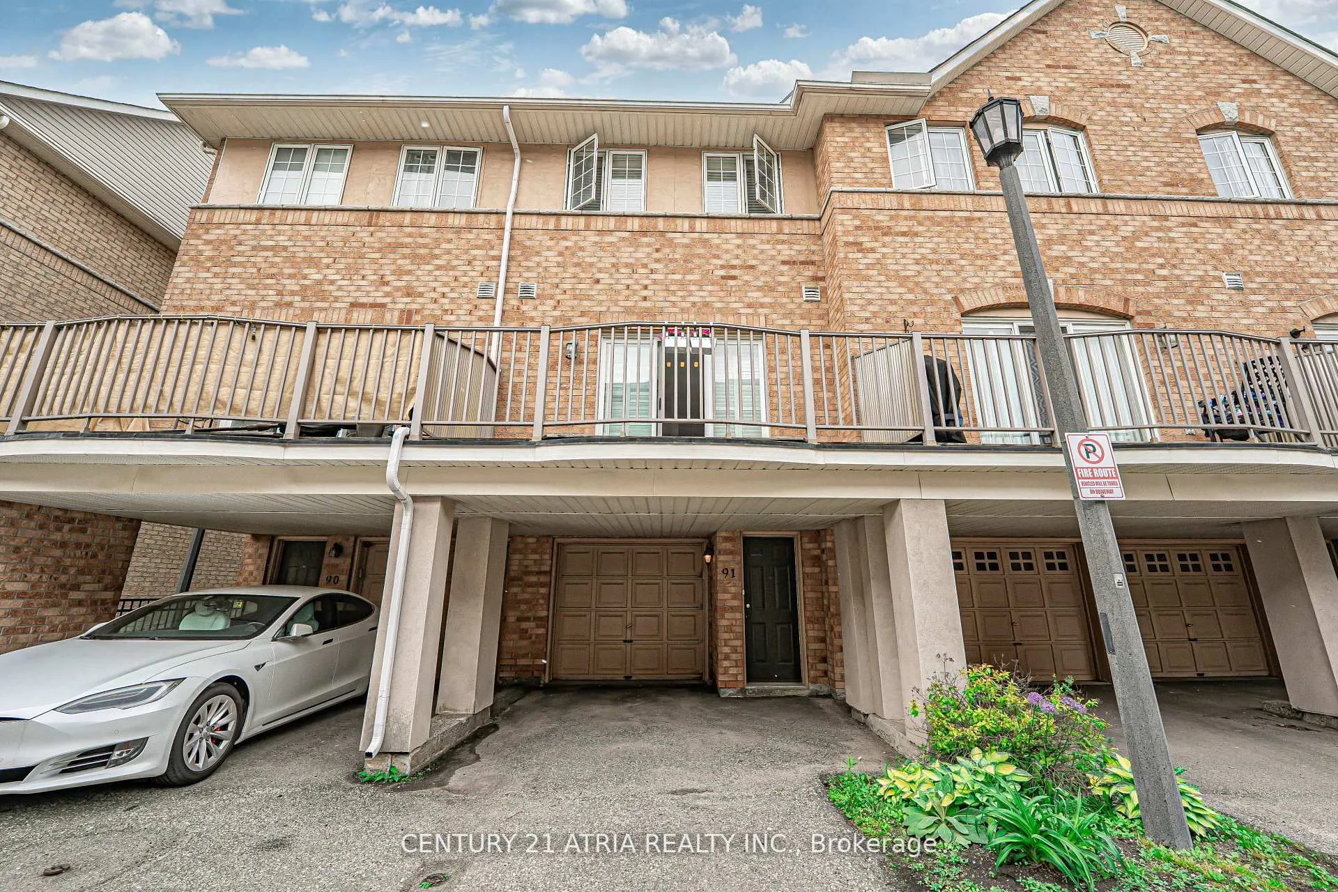 23 Observatory Lane, #91