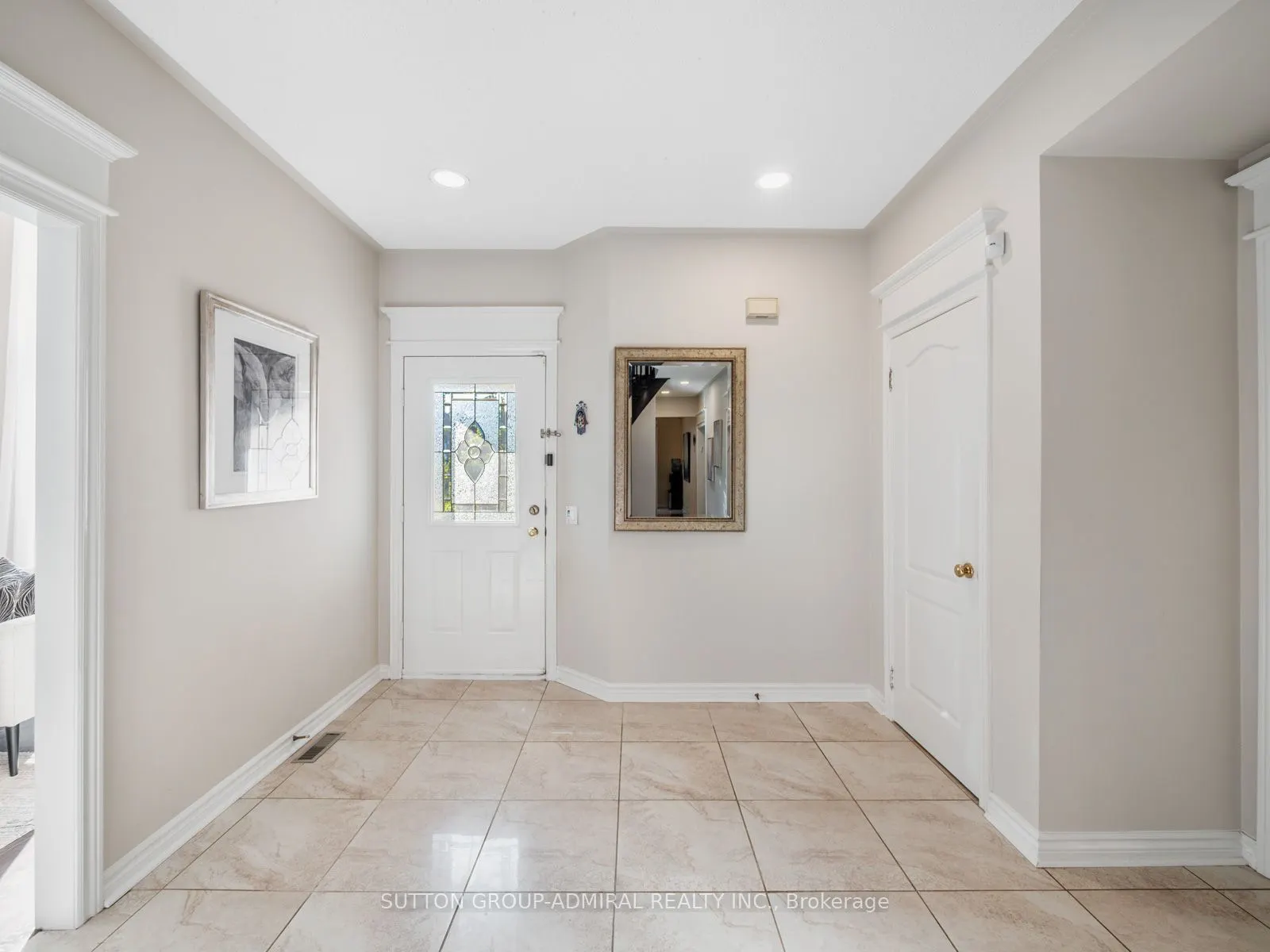 88 Ventura Way