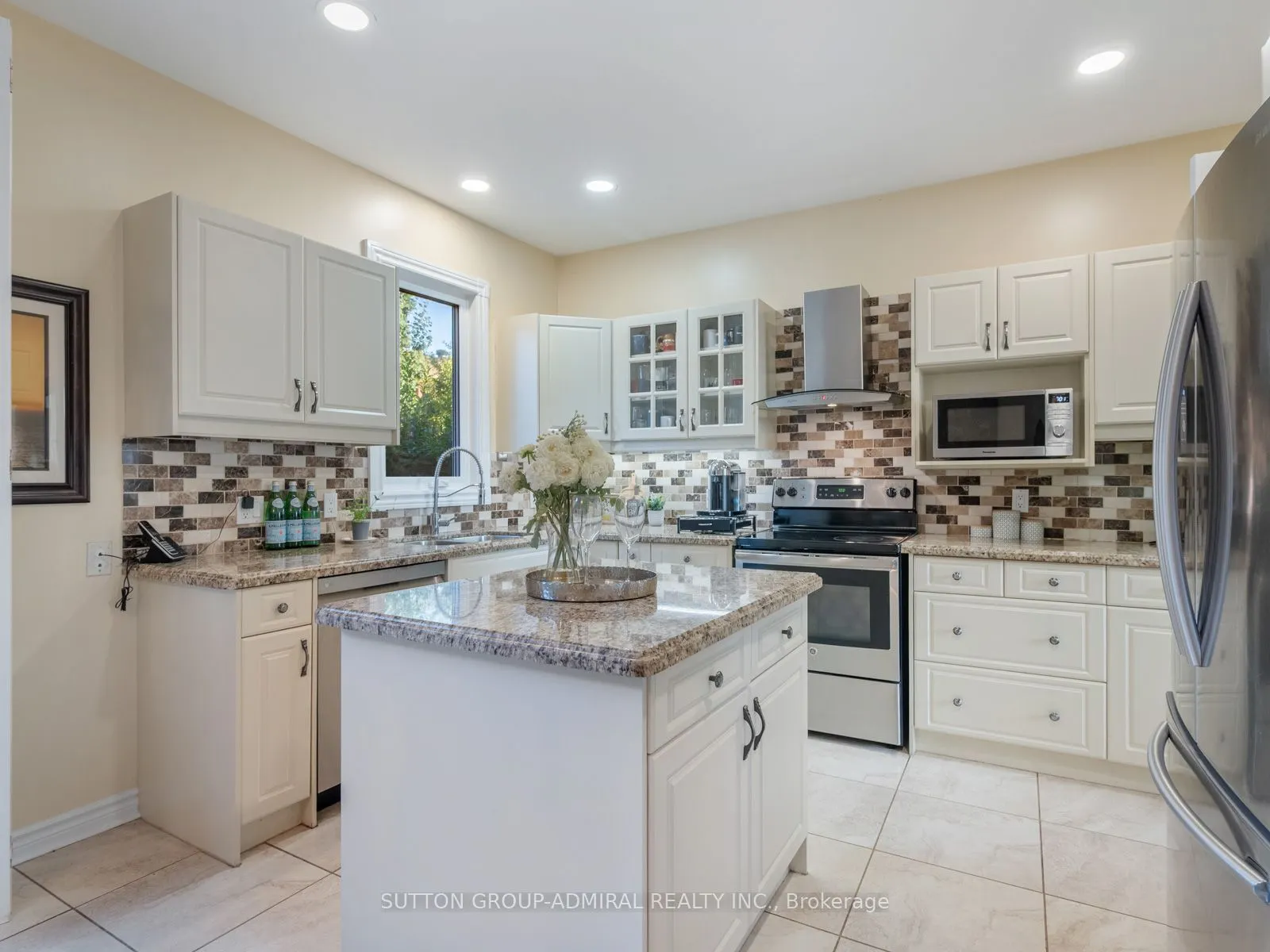 88 Ventura Way