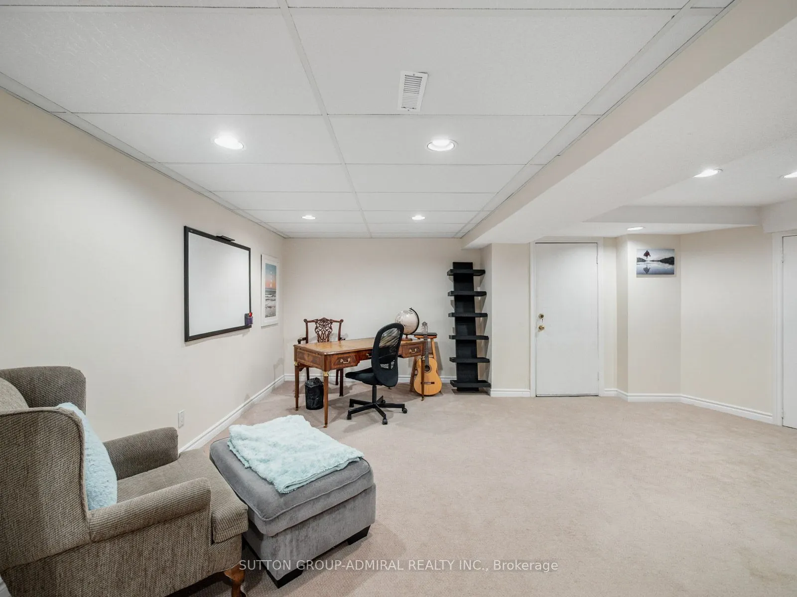 88 Ventura Way