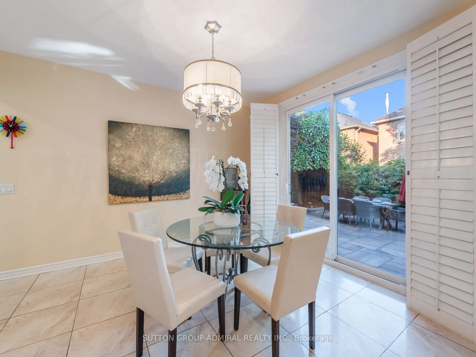 88 Ventura Way
