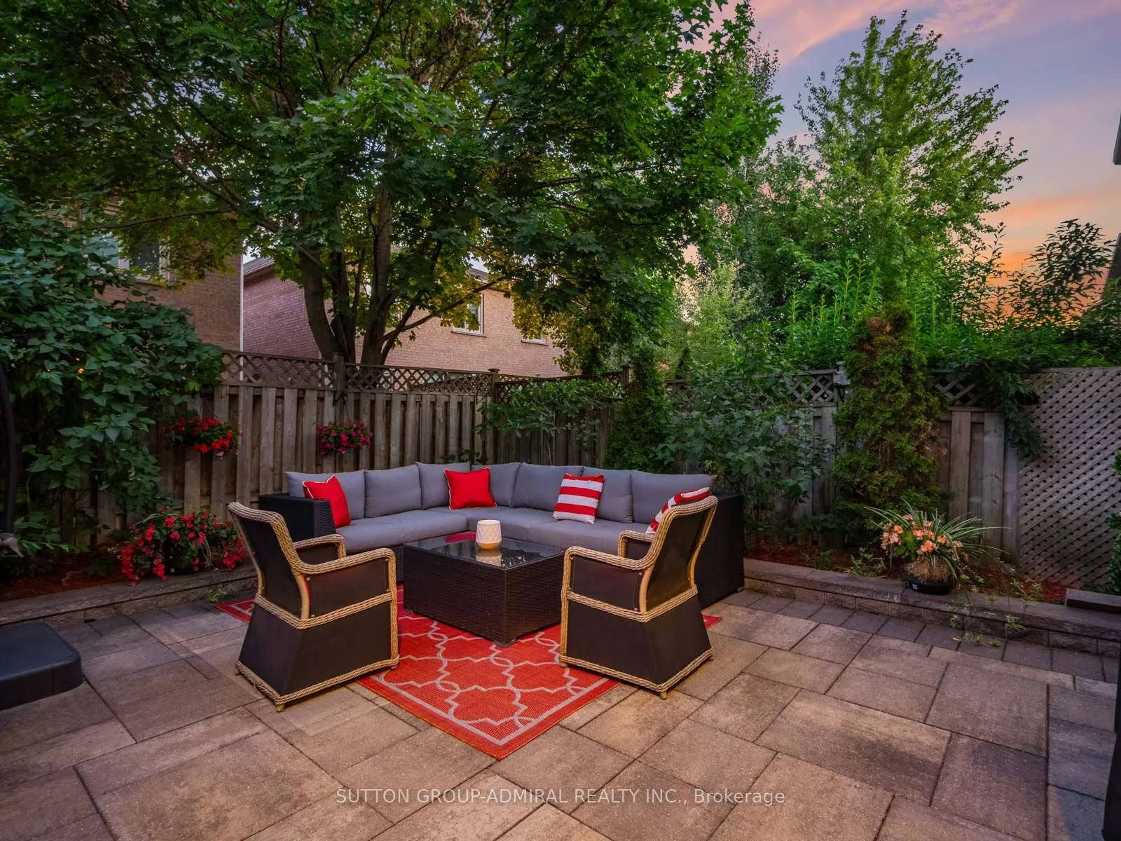 88 Ventura Way