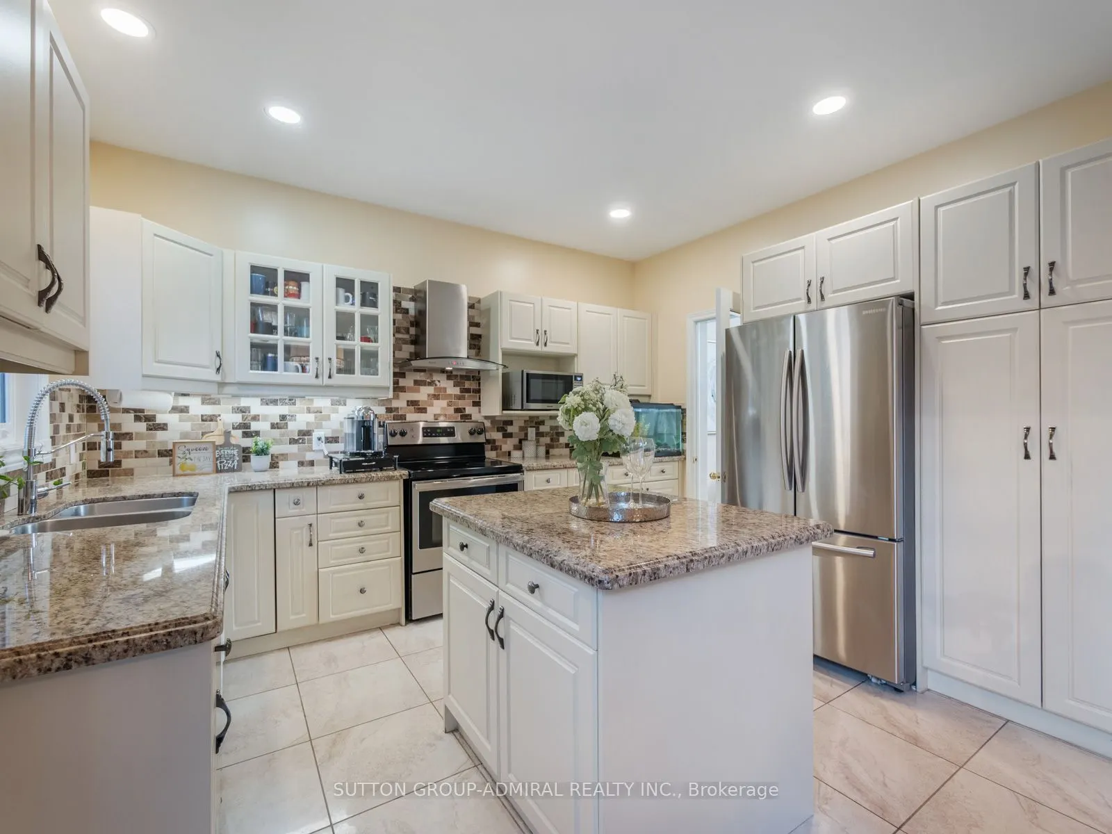 88 Ventura Way