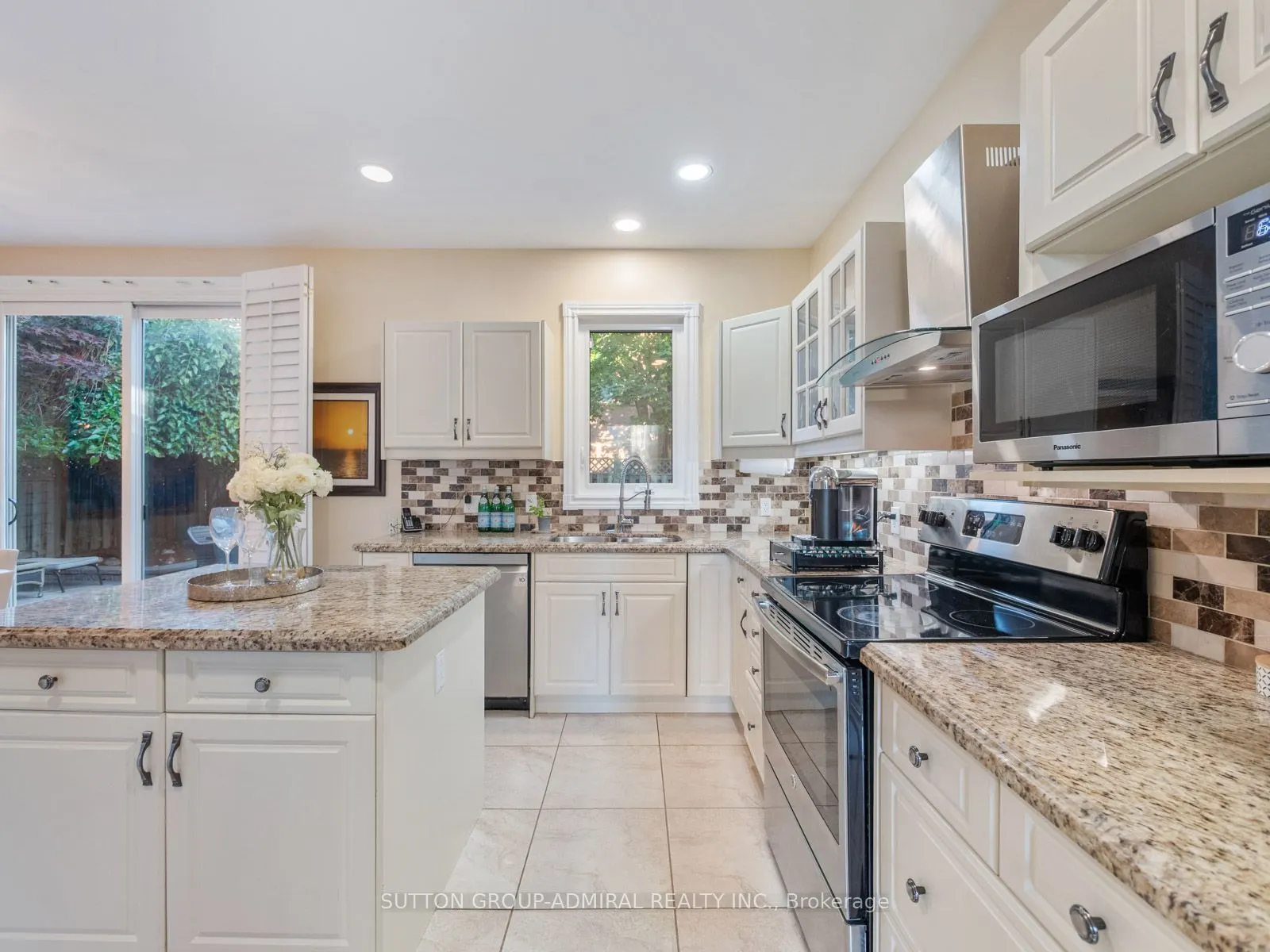 88 Ventura Way