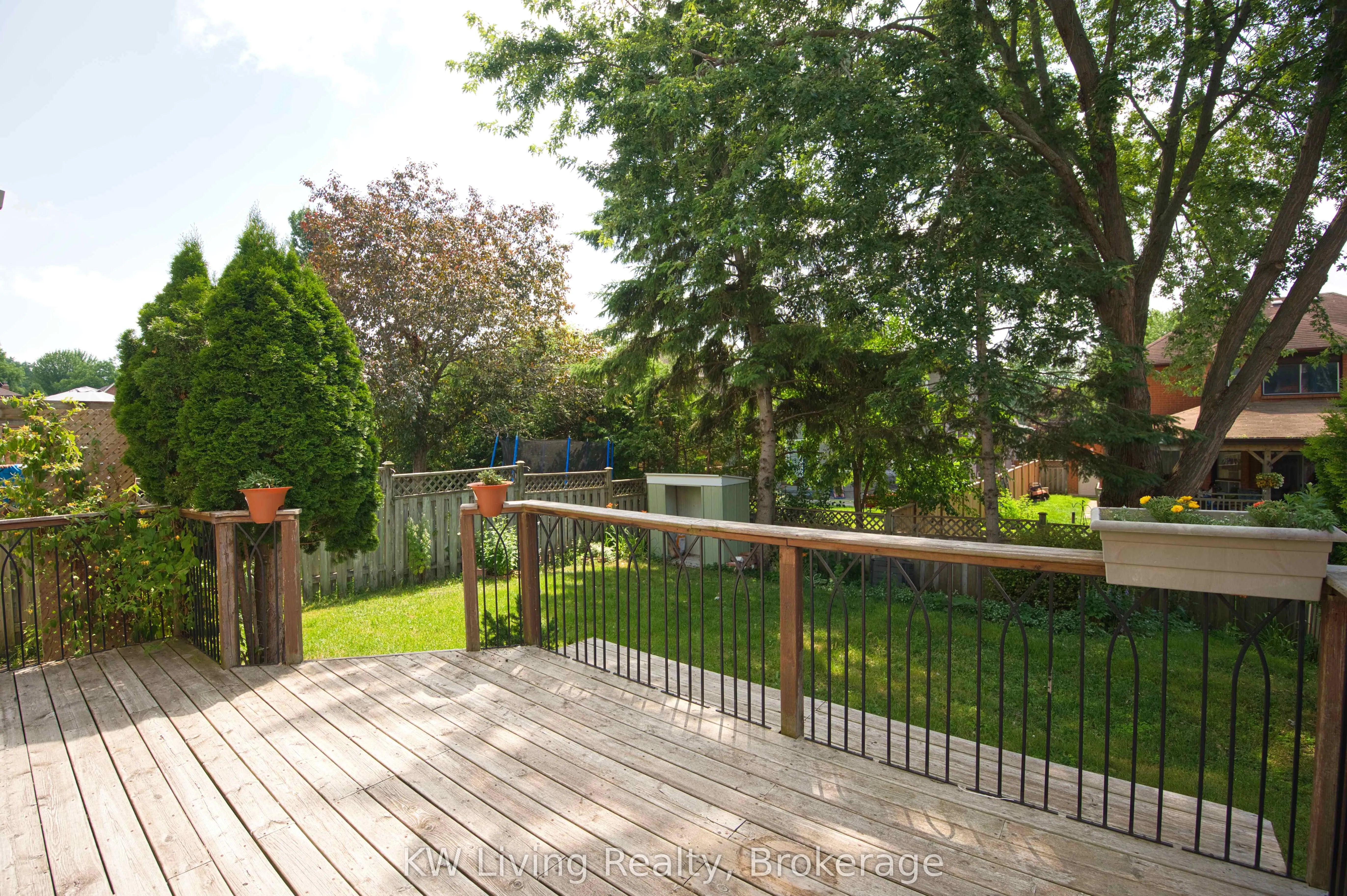 27 Sunbird Boulevard