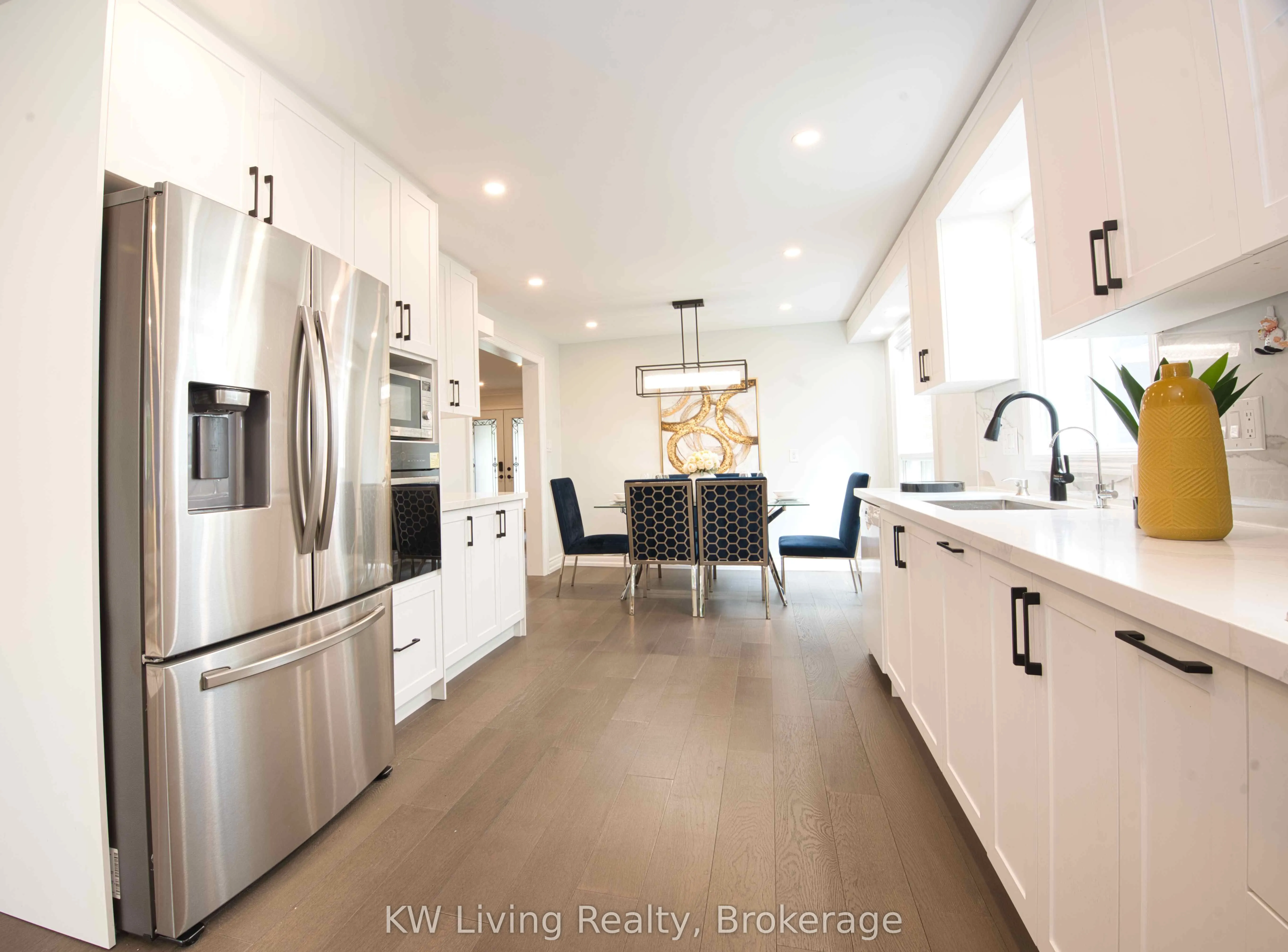 27 Sunbird Boulevard