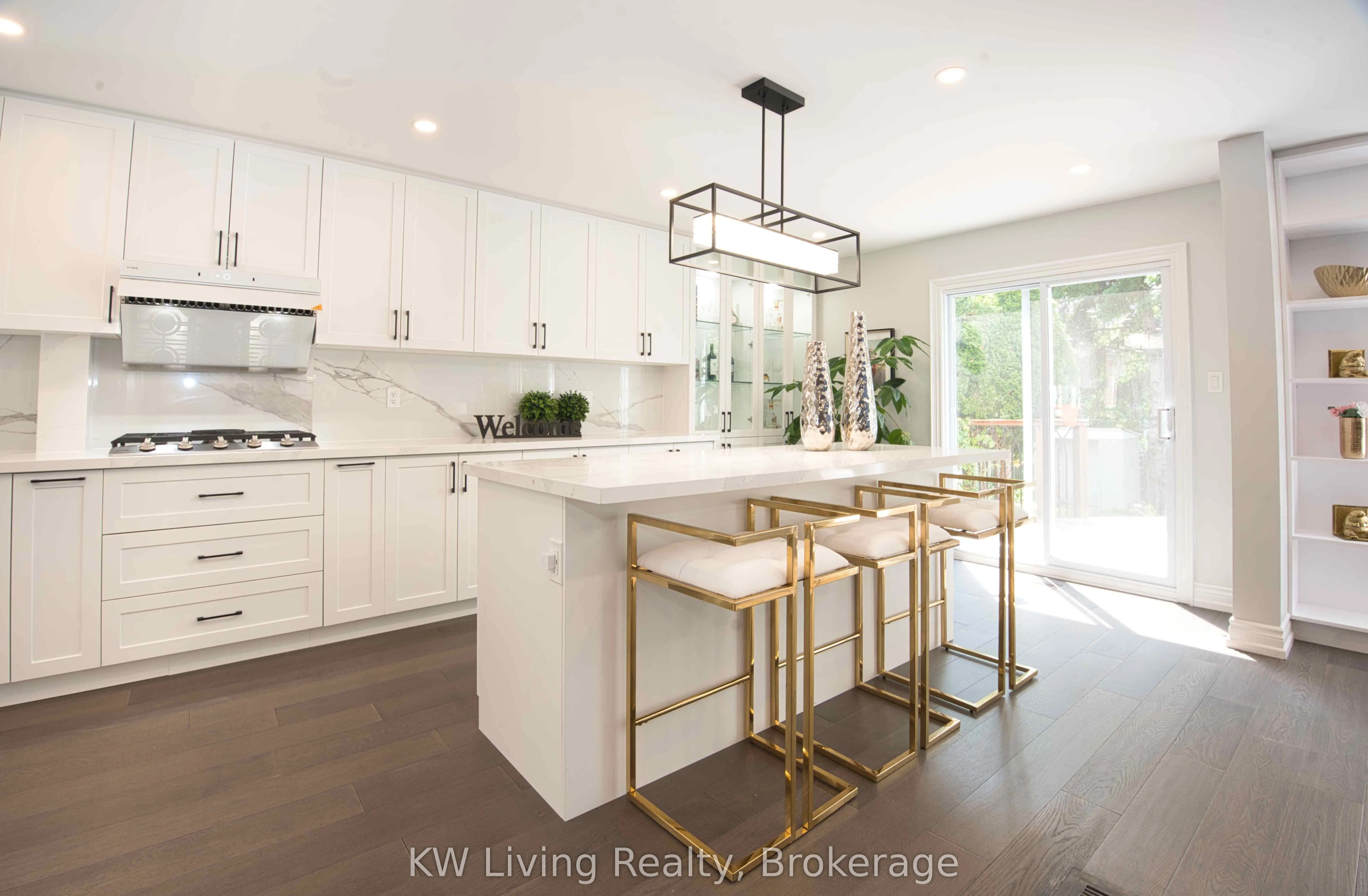 27 Sunbird Boulevard