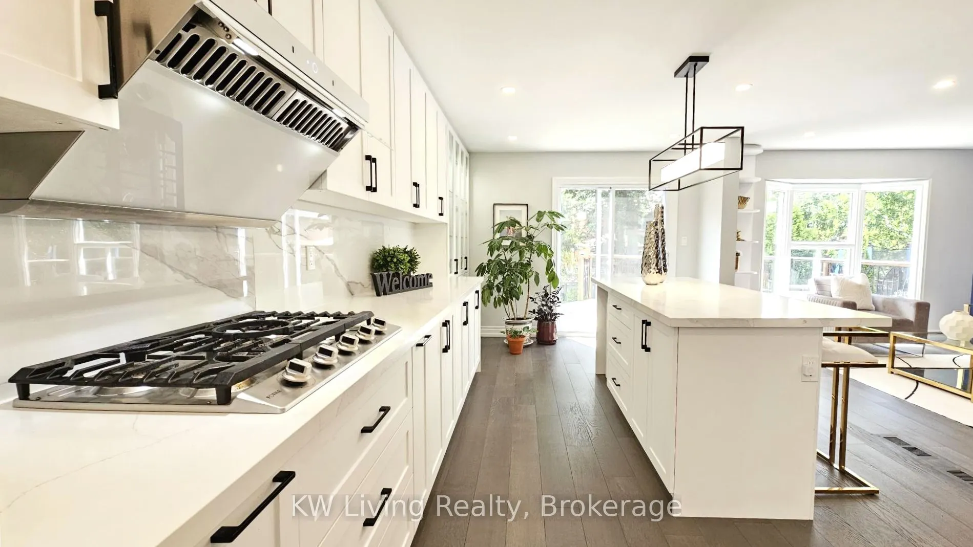 27 Sunbird Boulevard