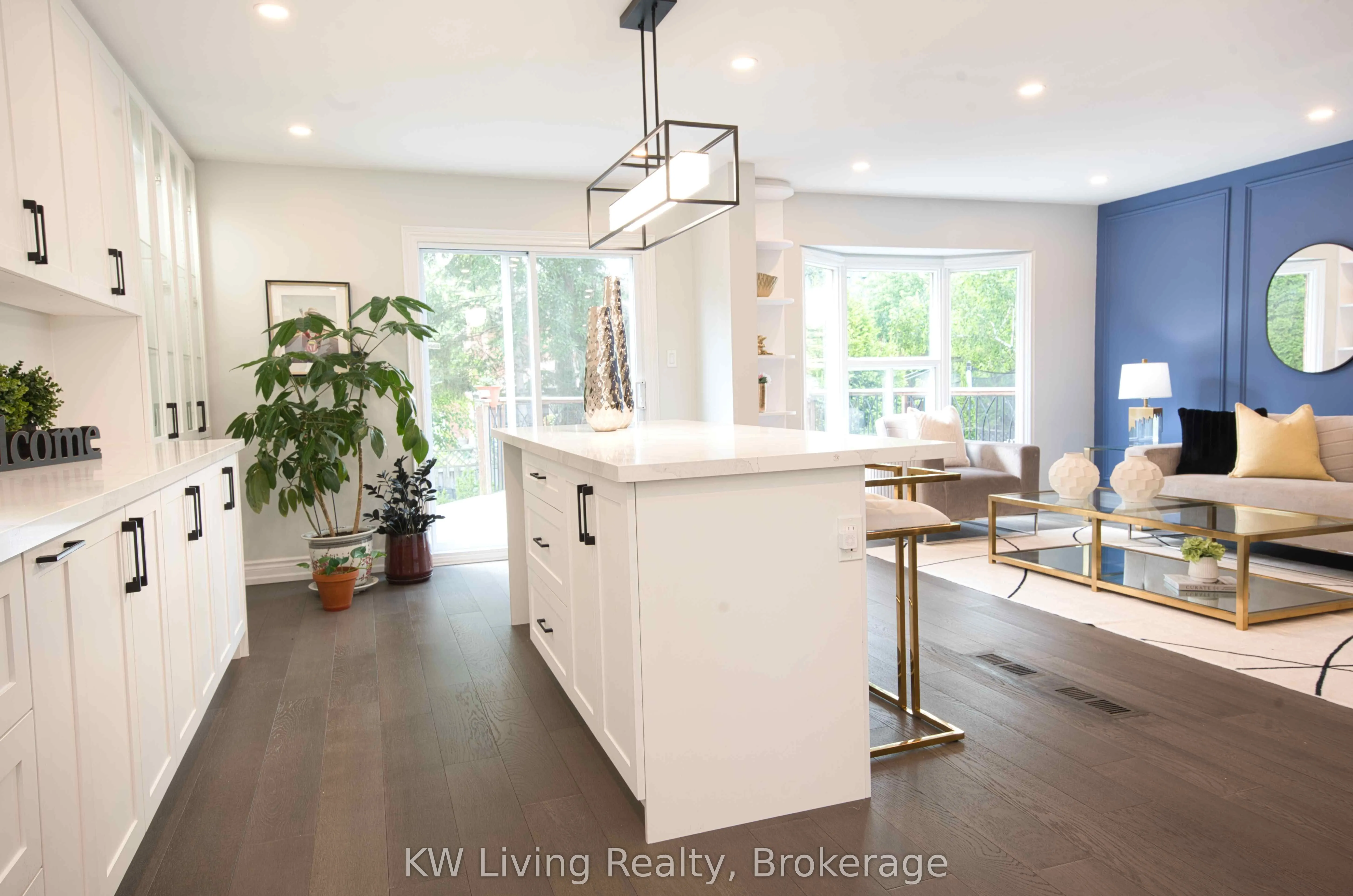 27 Sunbird Boulevard