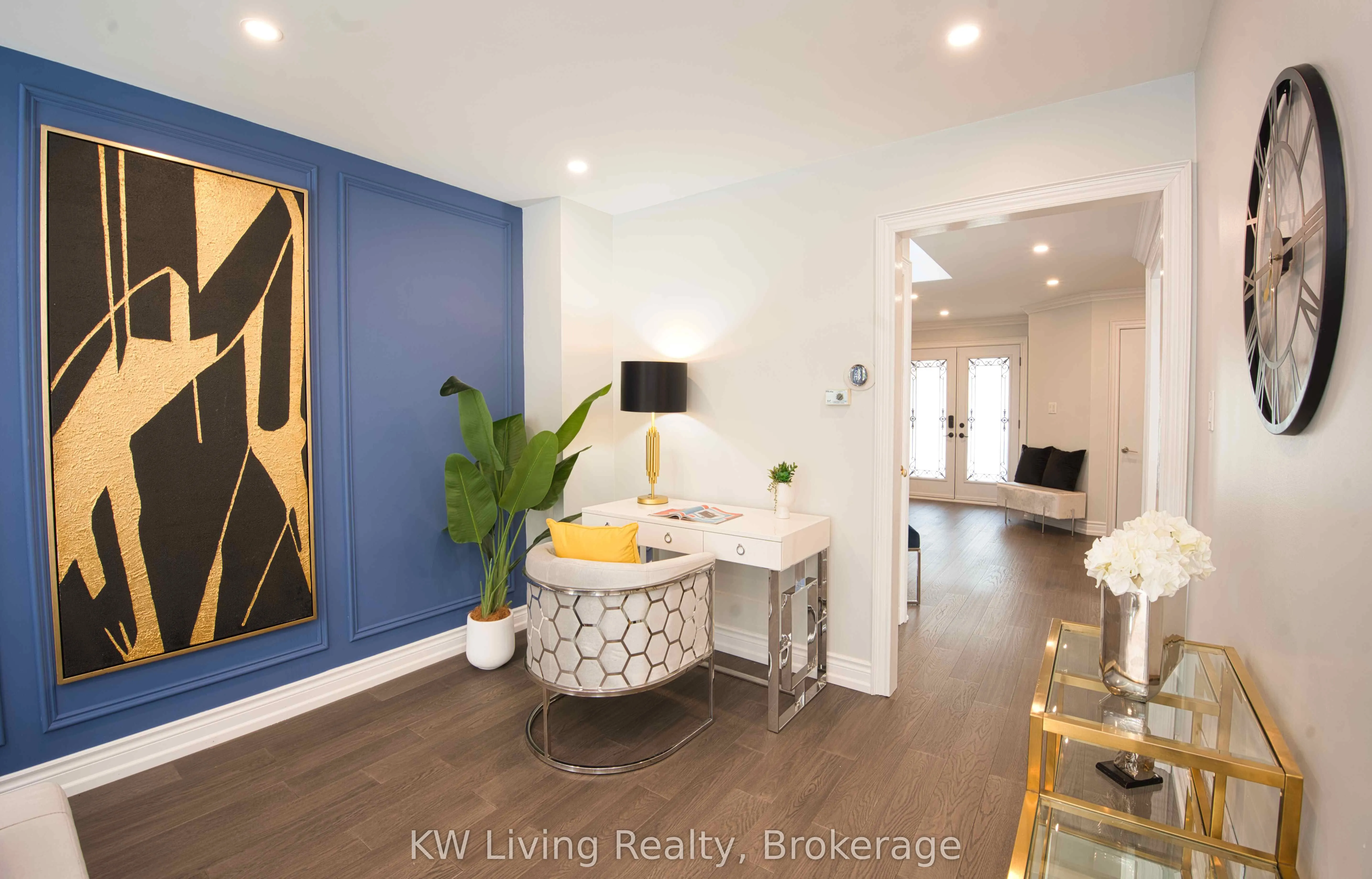 27 Sunbird Boulevard
