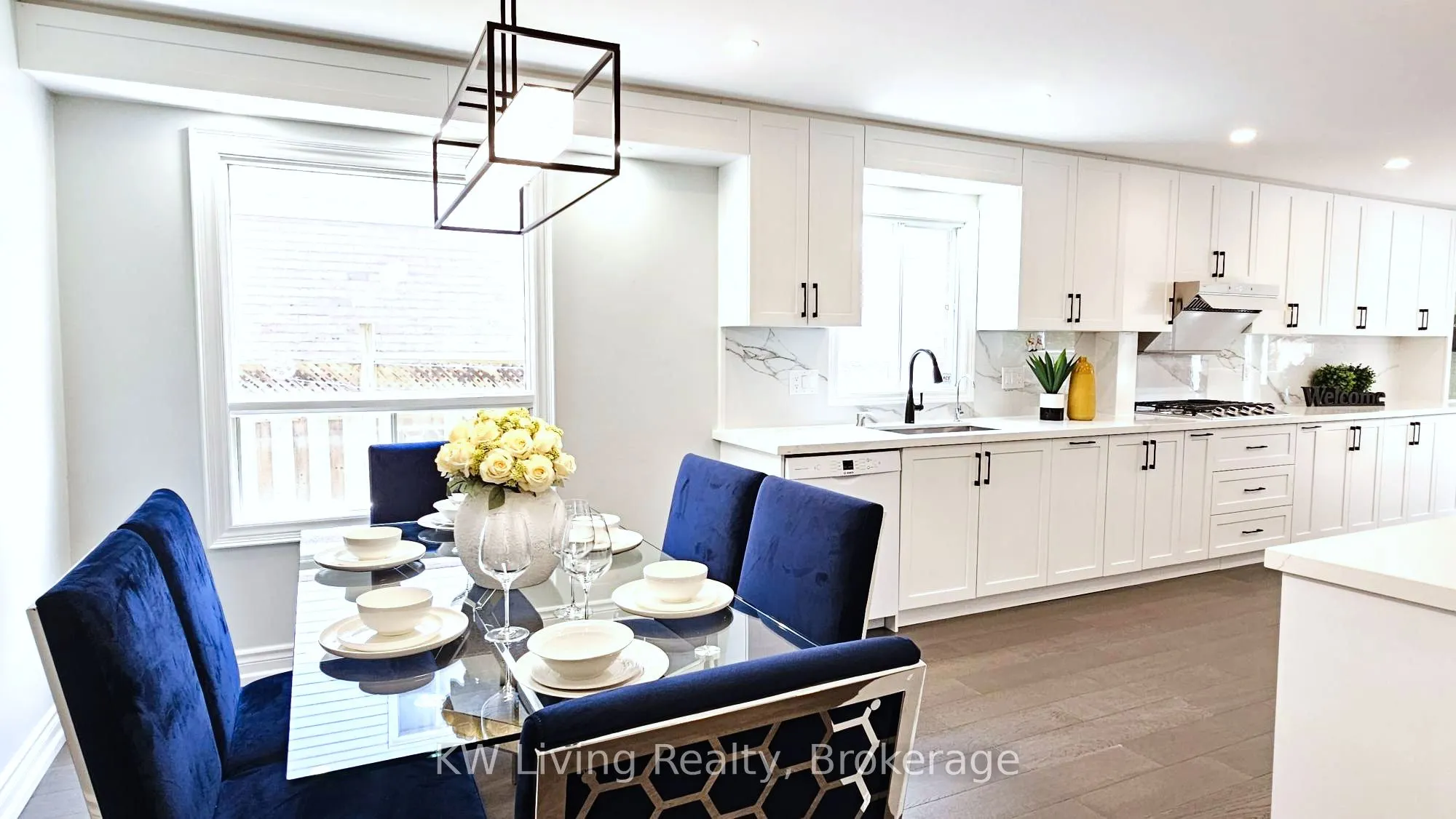 27 Sunbird Boulevard