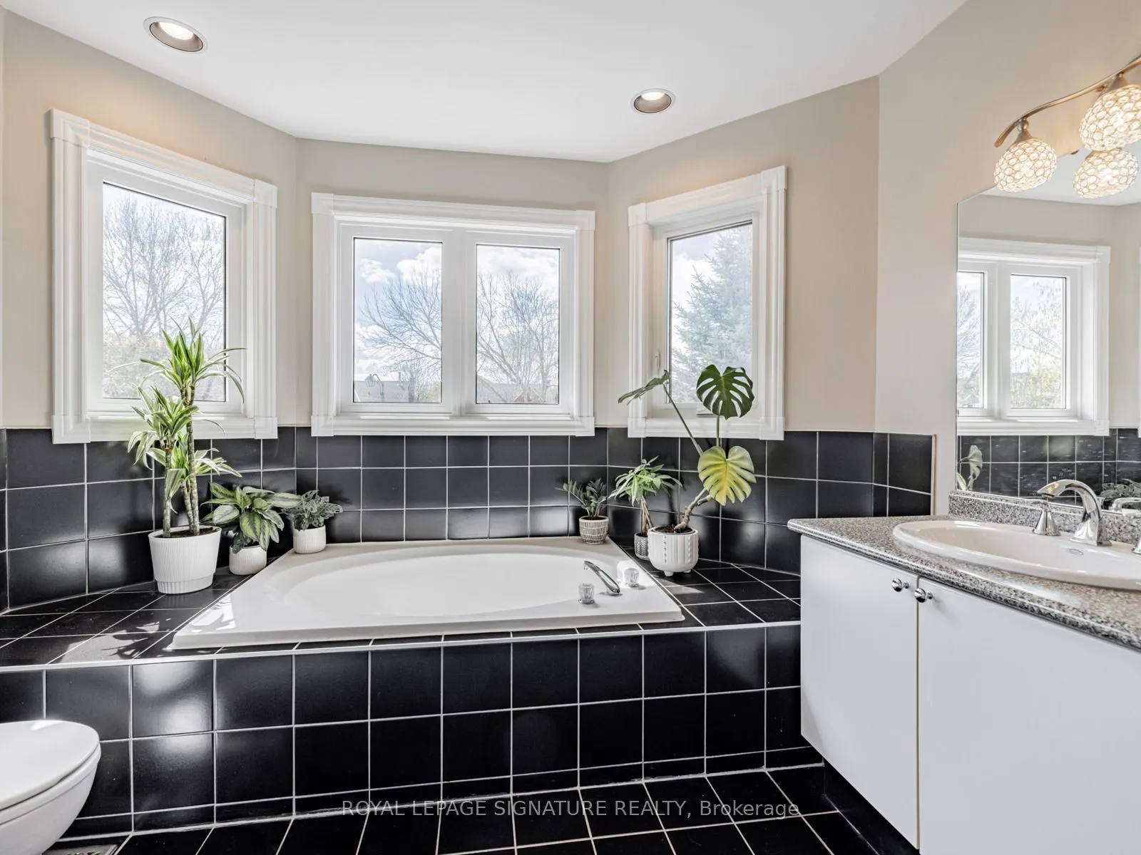 129 Chiswick Crescent