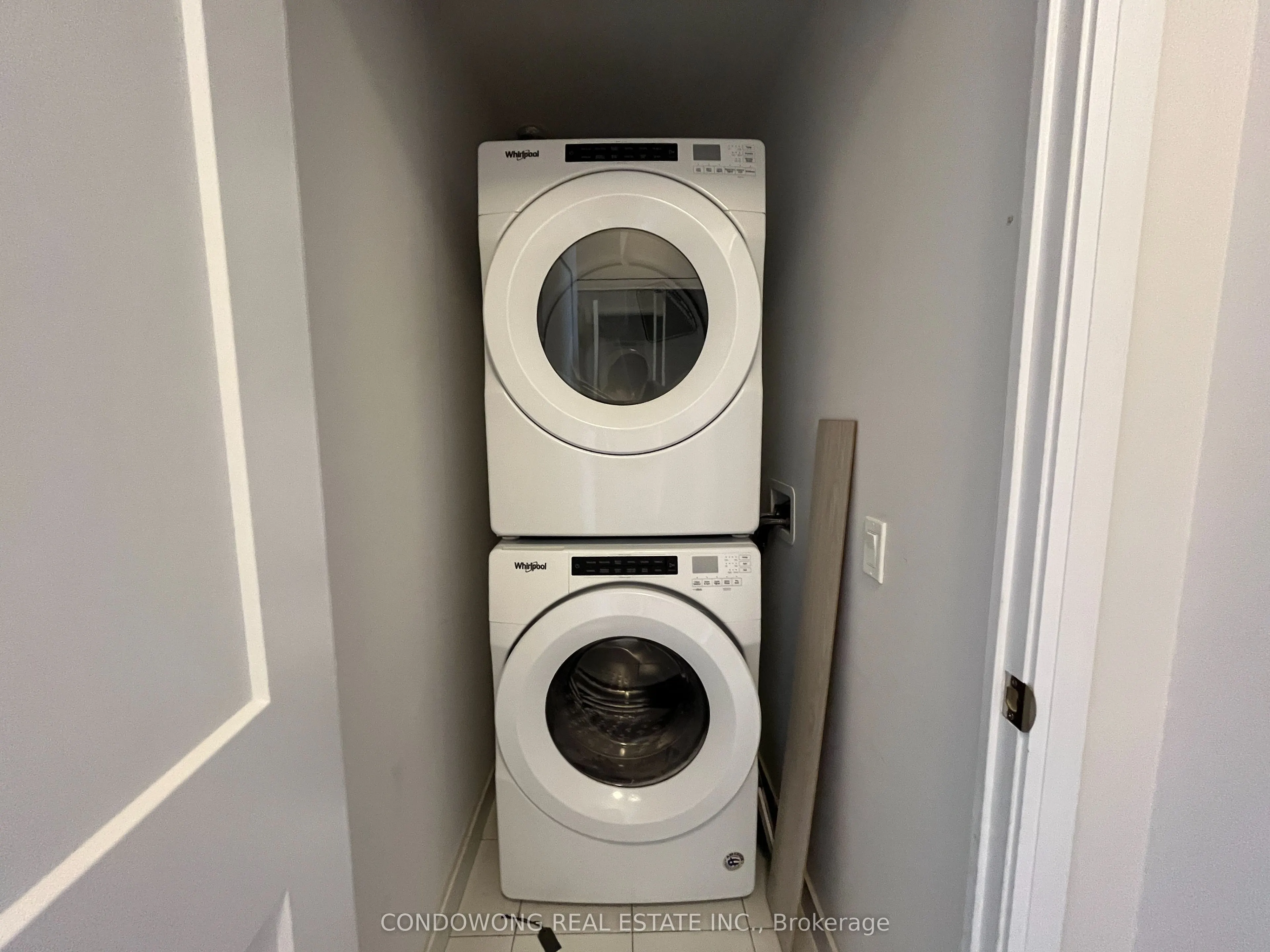 7895 Jane Street, #2817