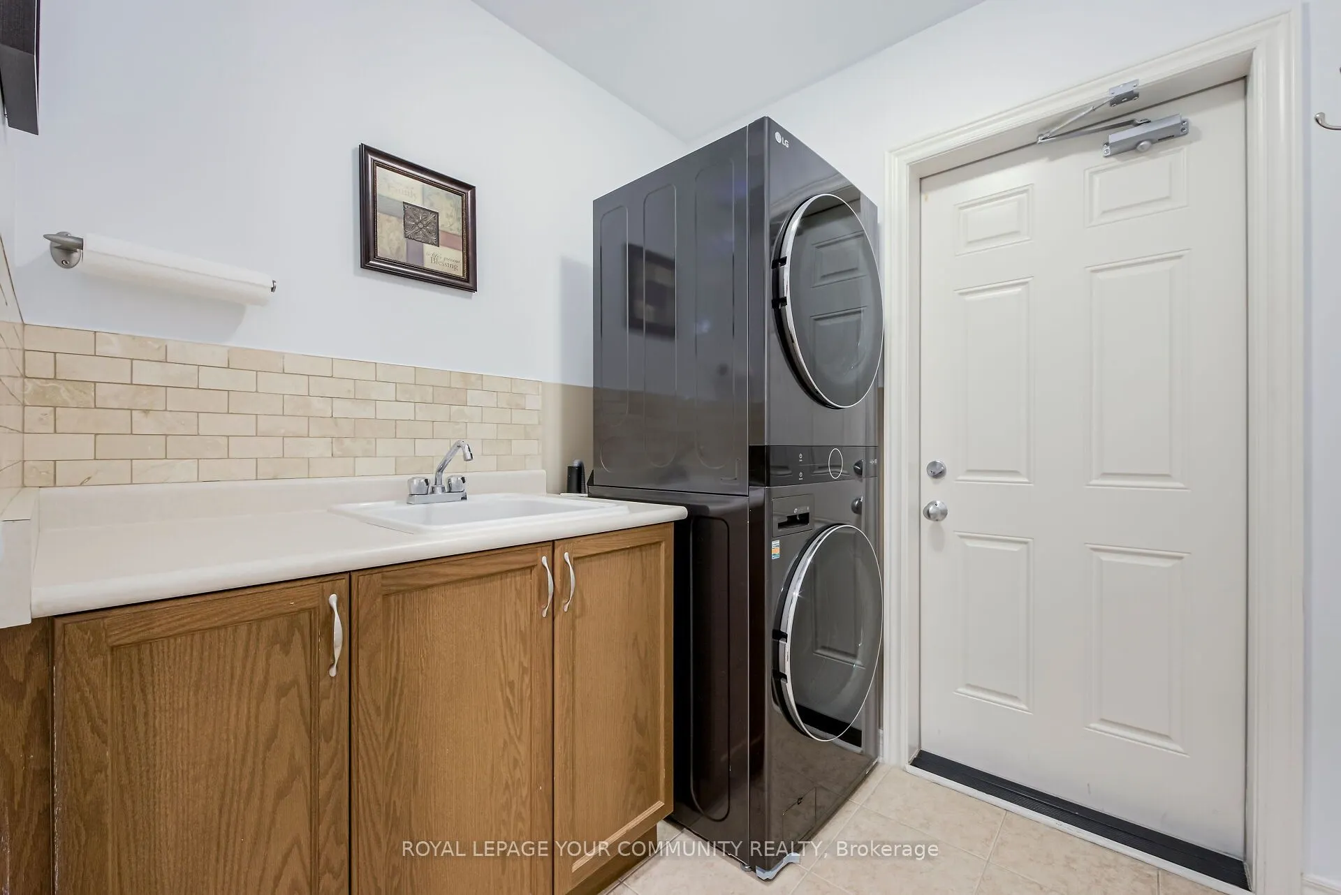 34 Meadowhawk Trail