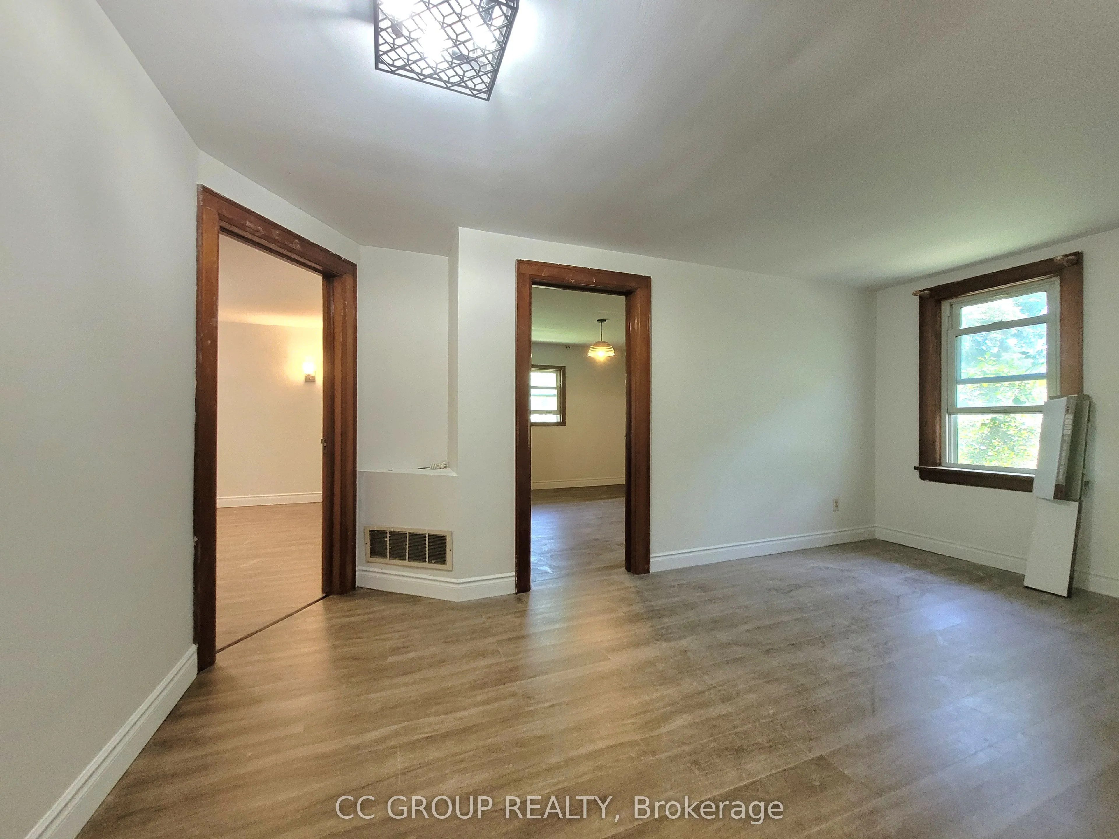 17 Eckardt Avenue