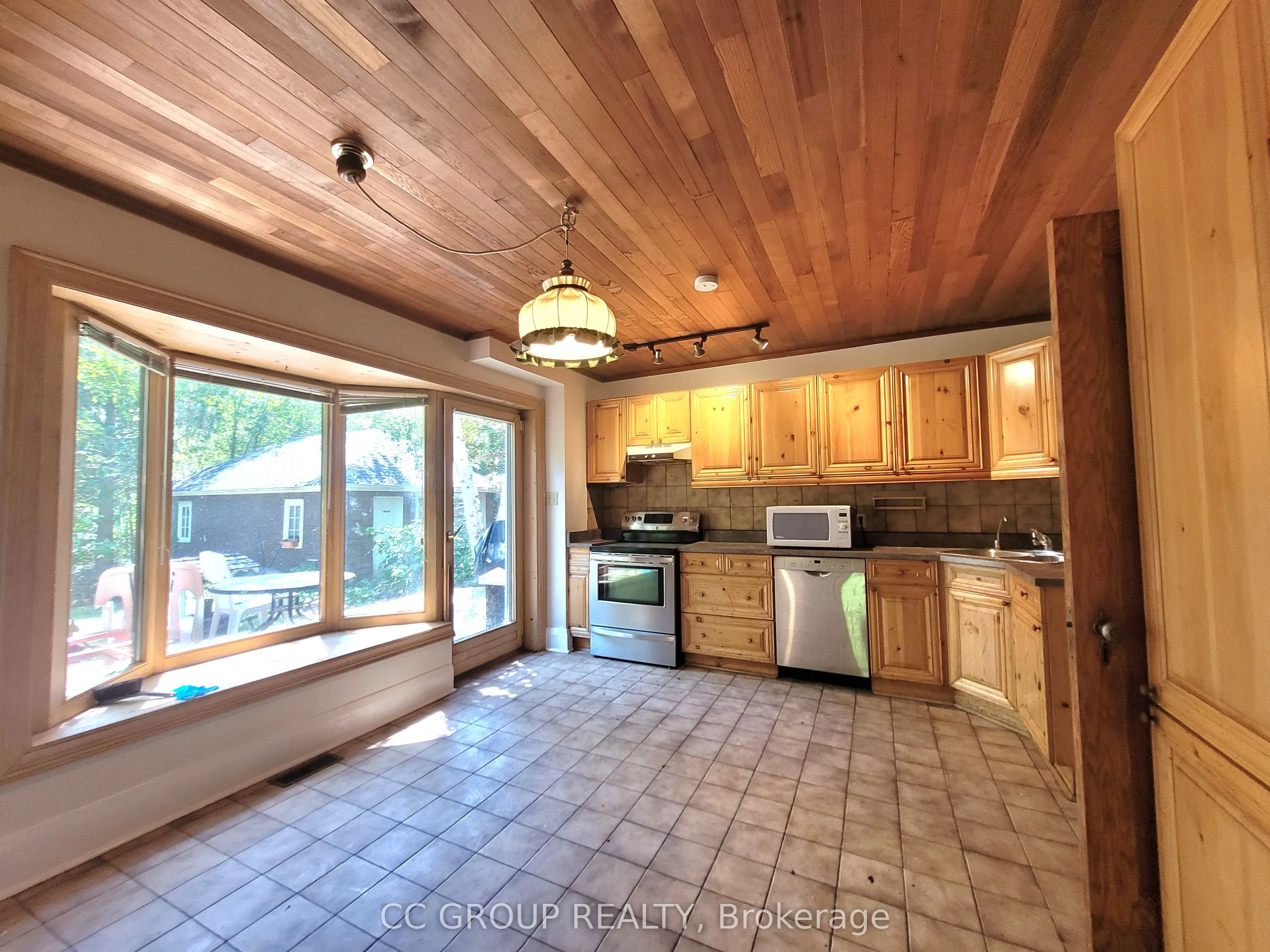 17 Eckardt Avenue