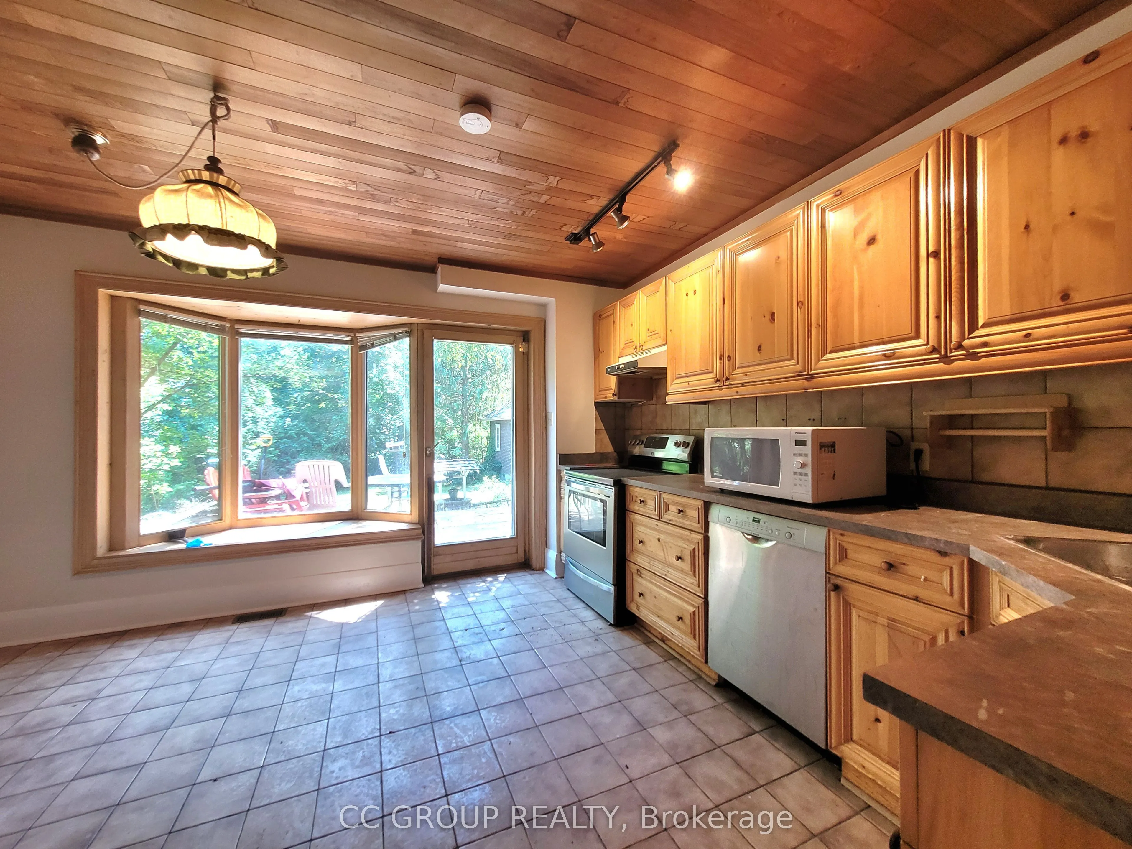 17 Eckardt Avenue