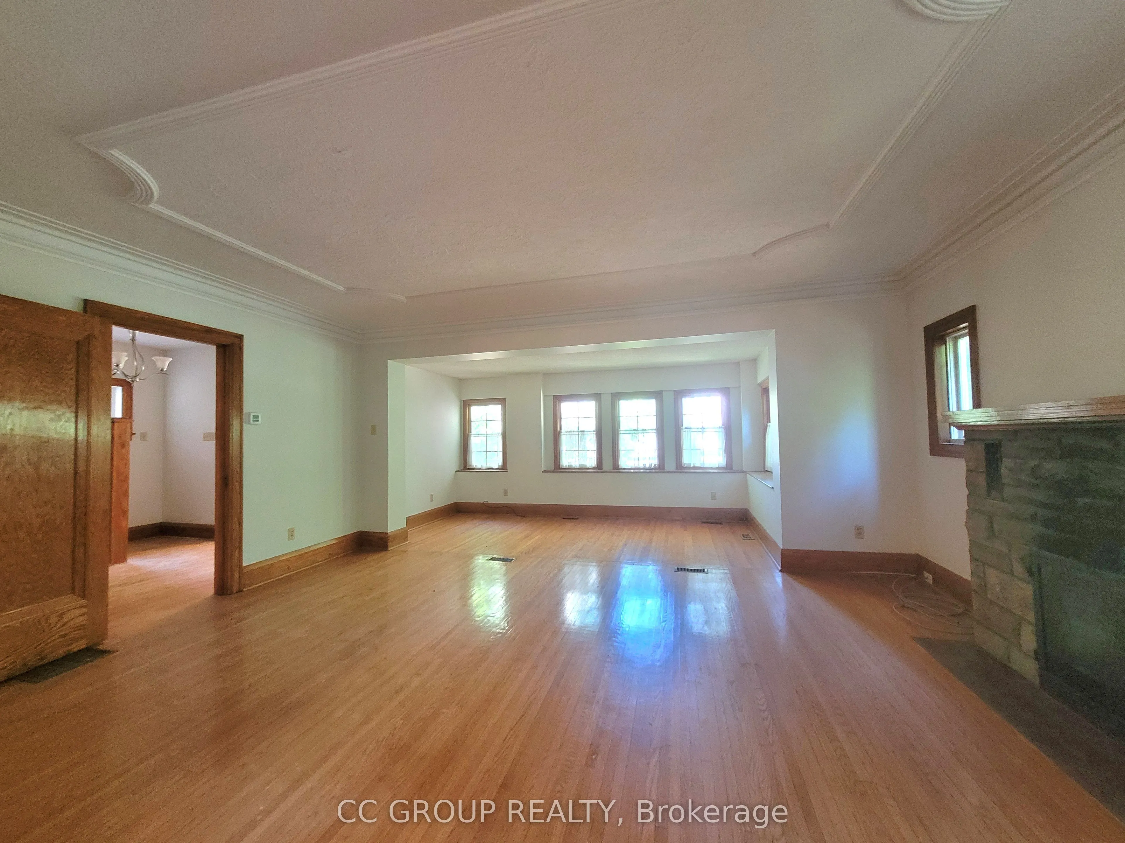 17 Eckardt Avenue