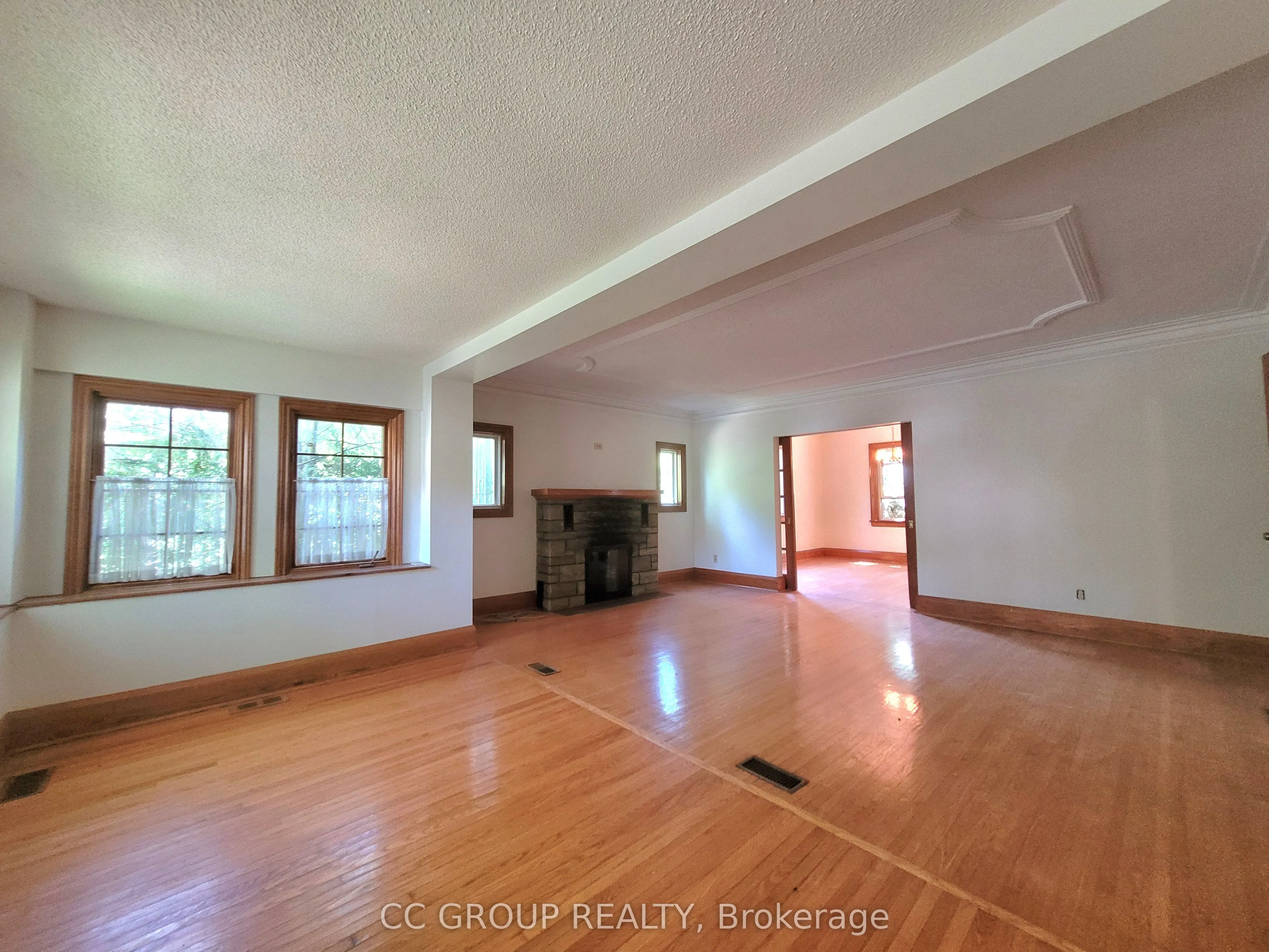 17 Eckardt Avenue