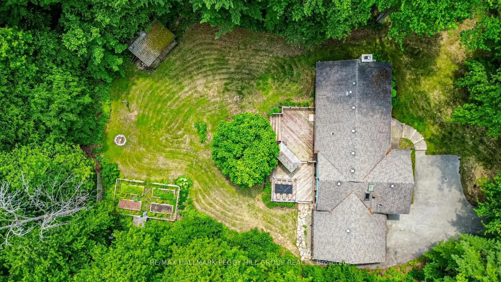 6 Woodland Heights Drive