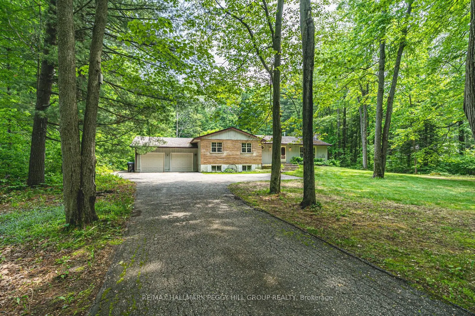 6 Woodland Heights Drive