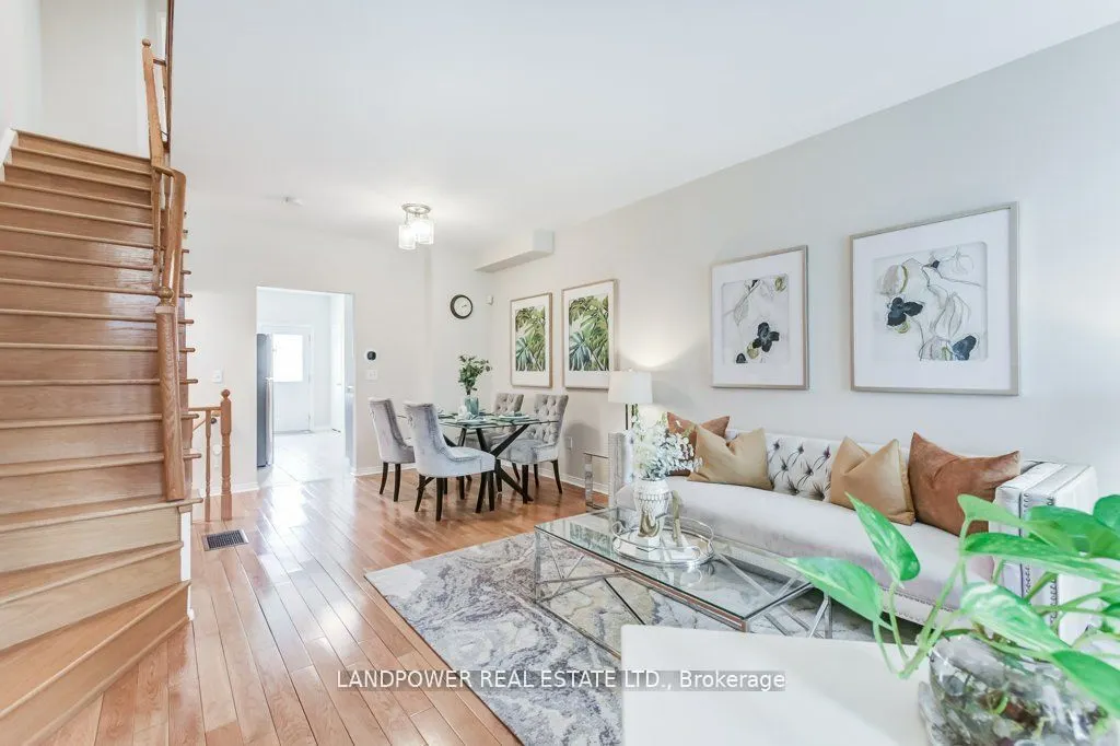 165 Bur Oak Avenue