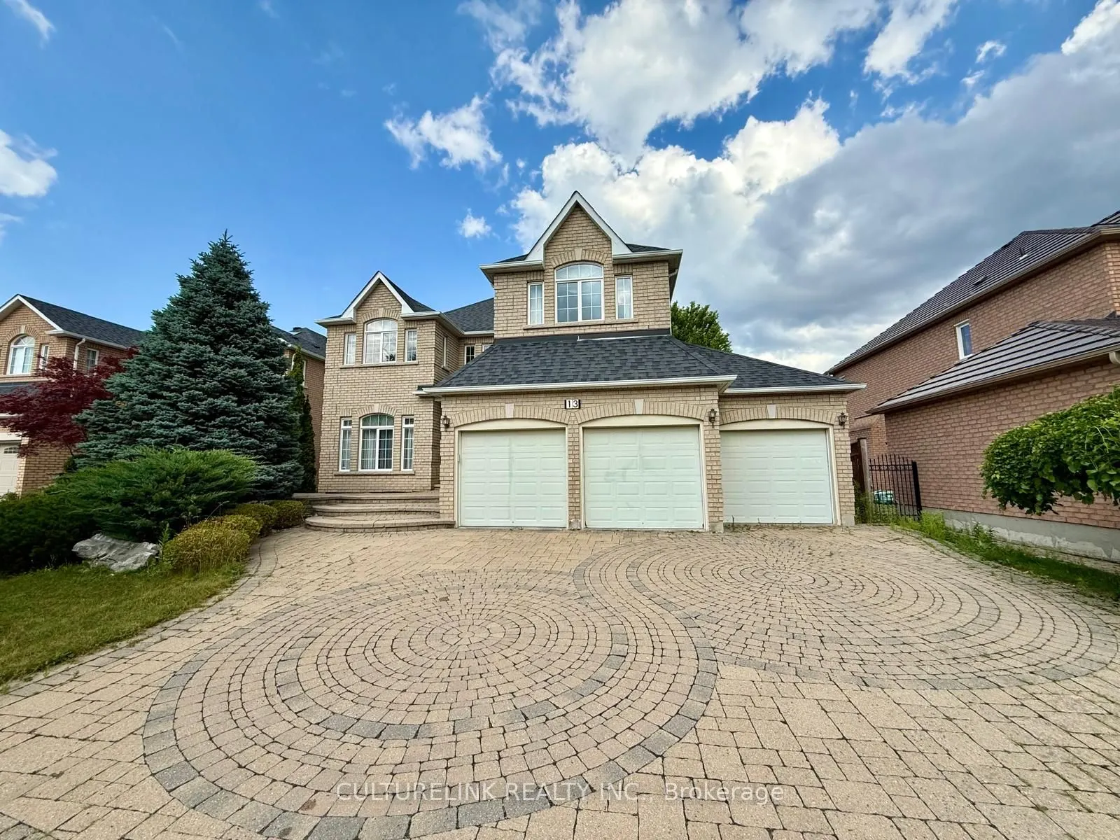 13 Pembrooke Road