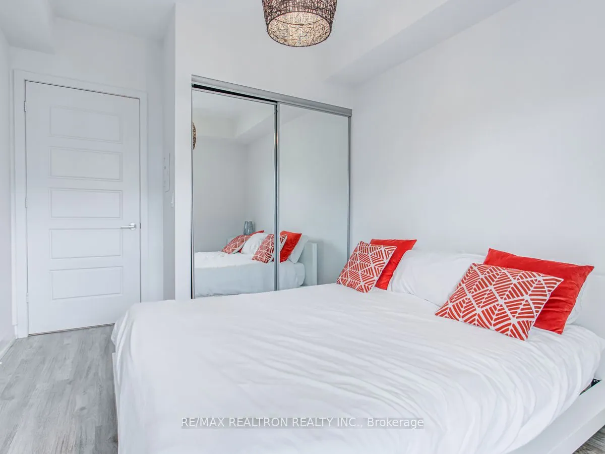 333 Sea Ray Avenue, #D315