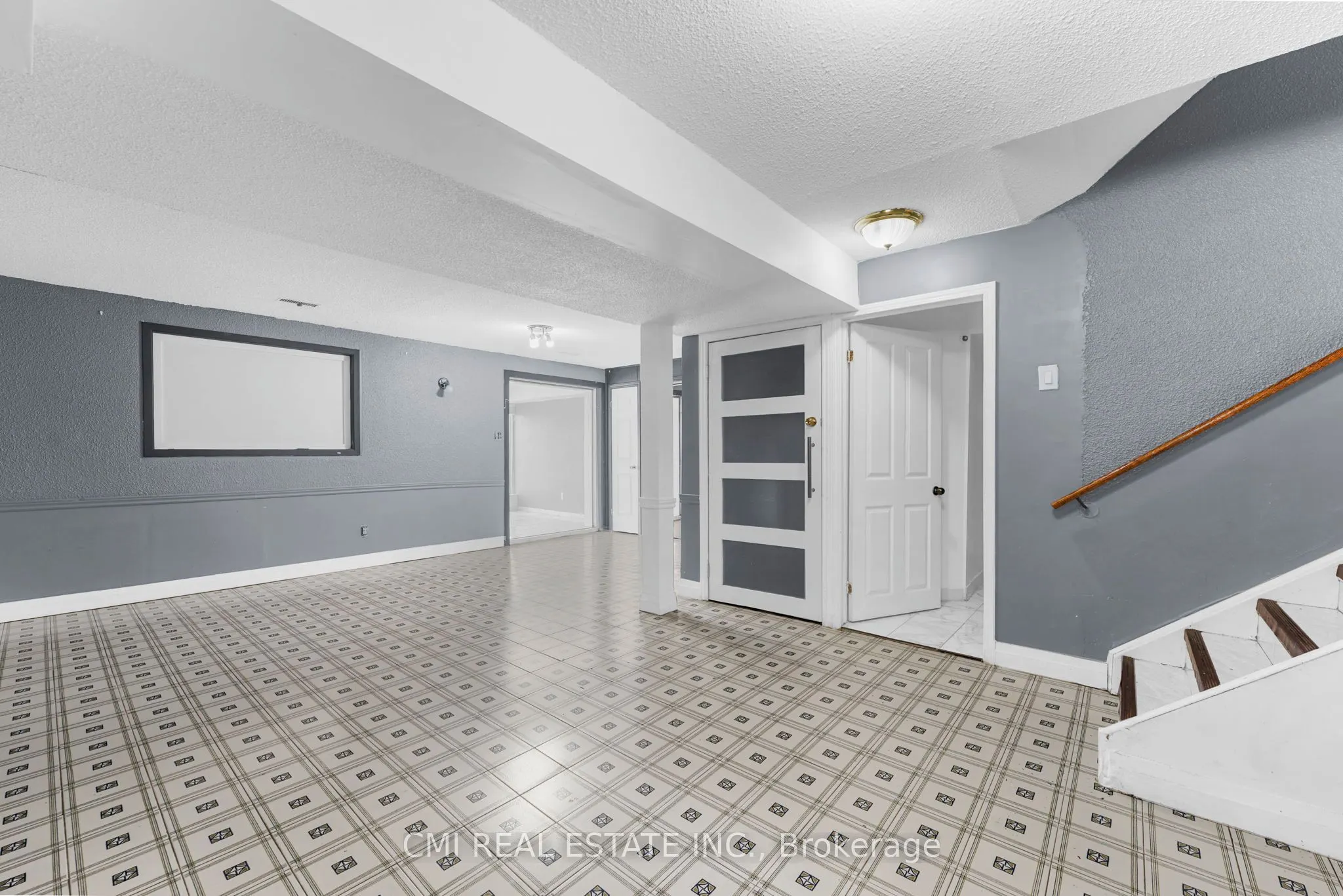 119 Albany Drive