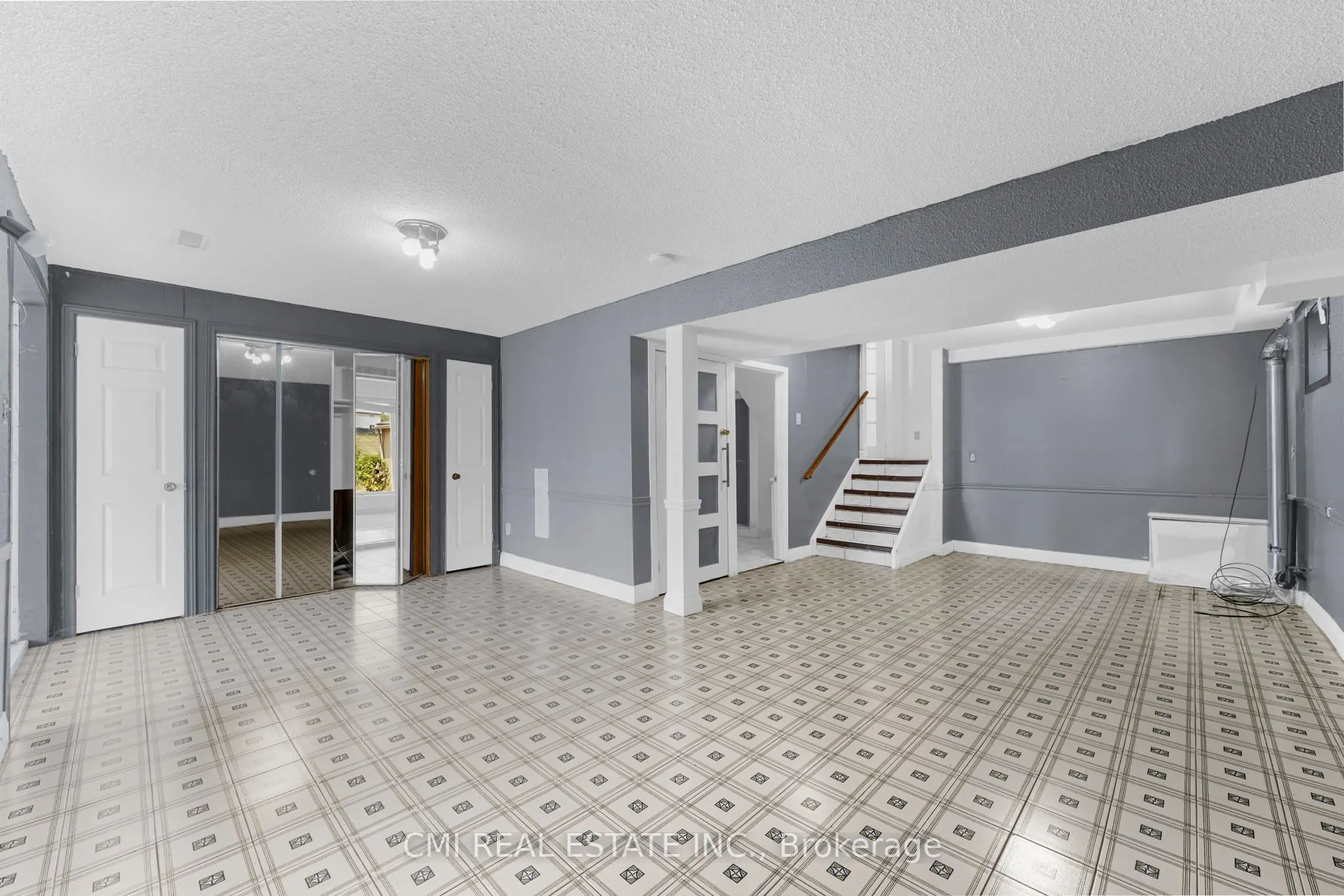 119 Albany Drive
