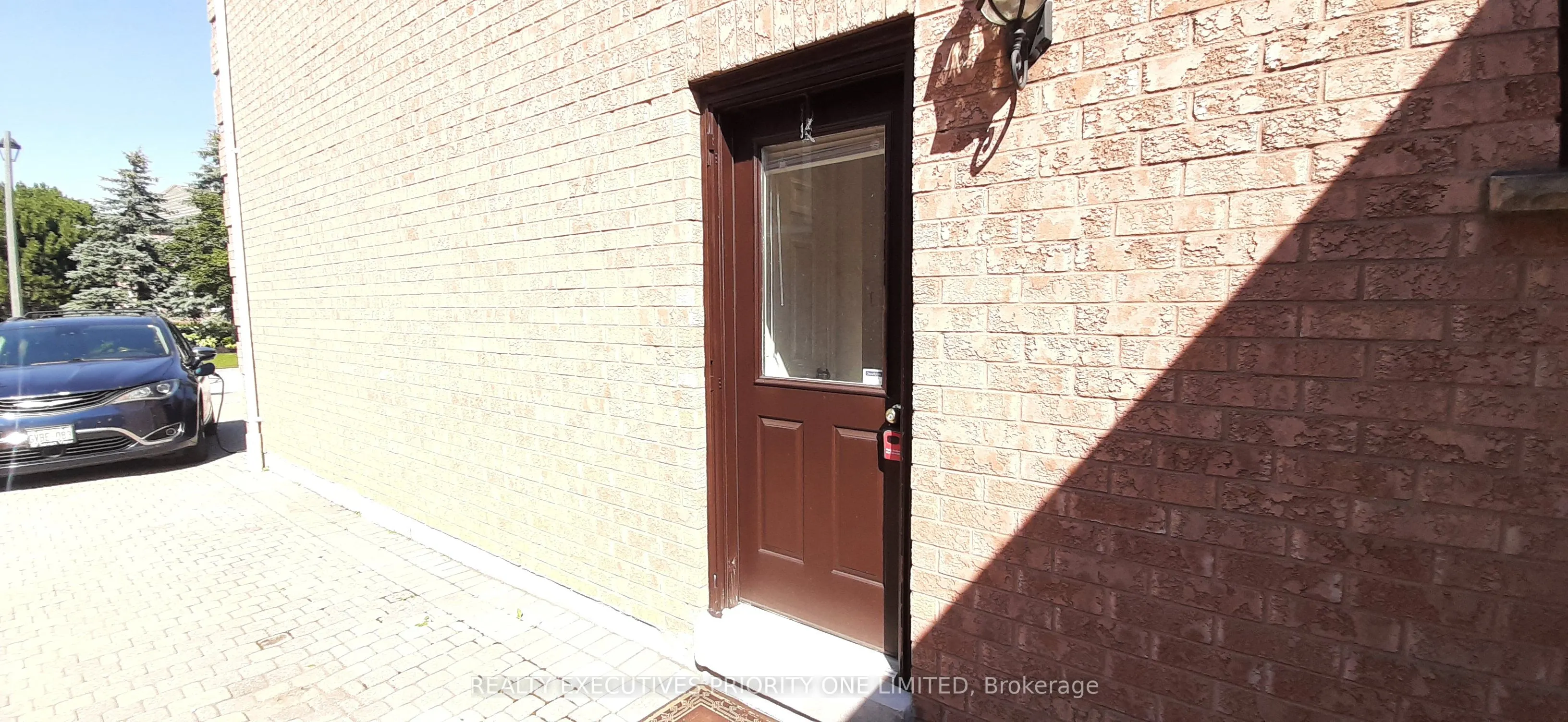 32 Bayside Court