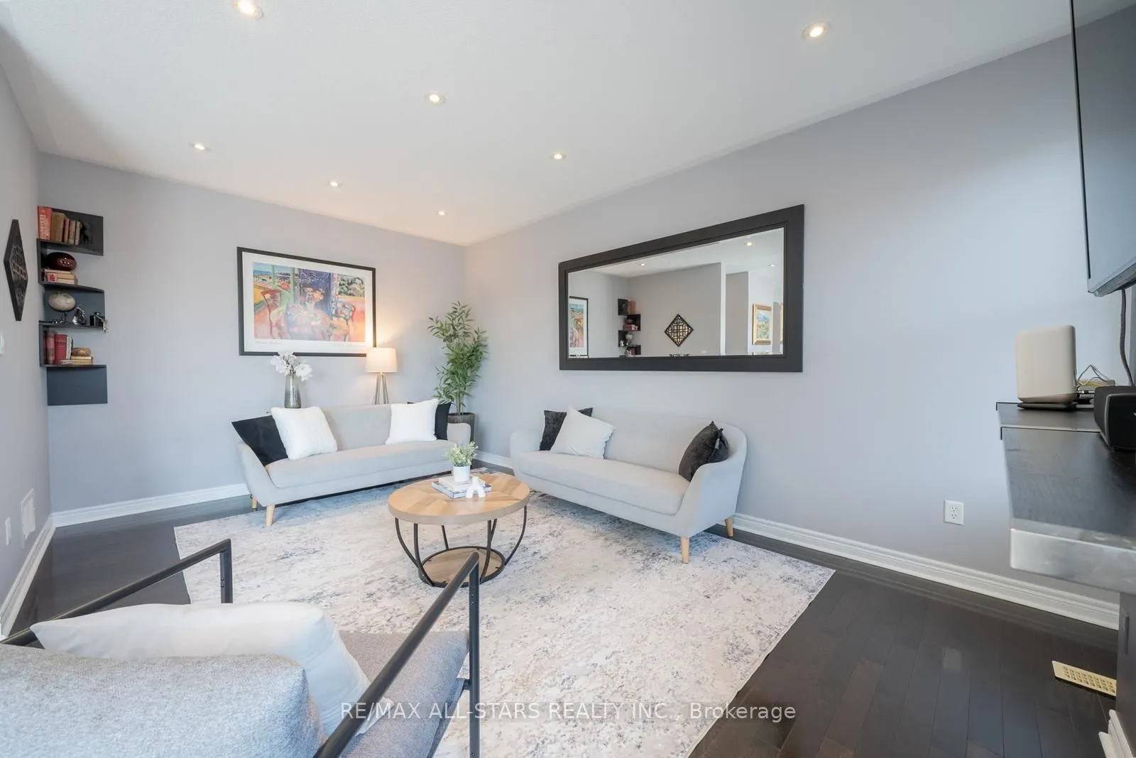 70 Isabella Garden Lane