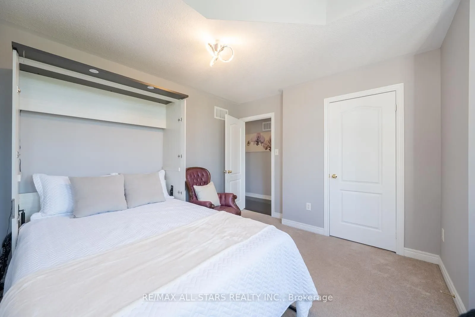 70 Isabella Garden Lane