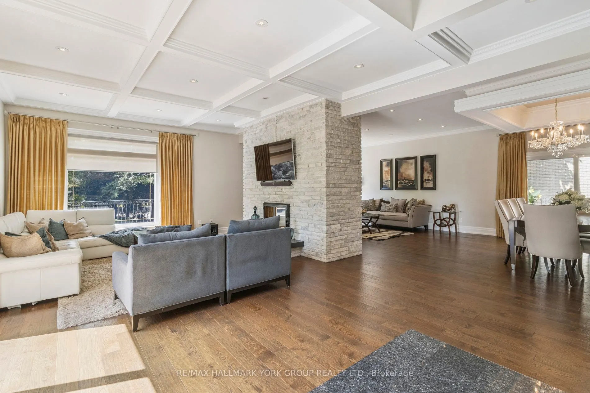 27 Scott Crescent