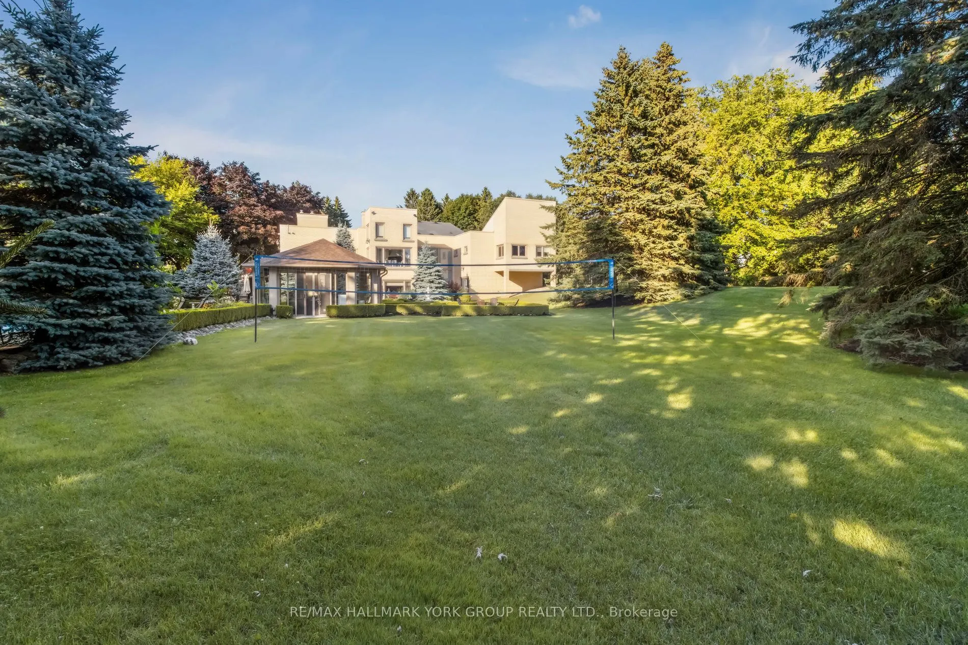 27 Scott Crescent