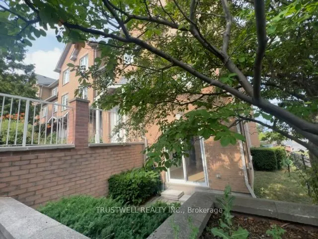 16 Cox Boulevard, #1