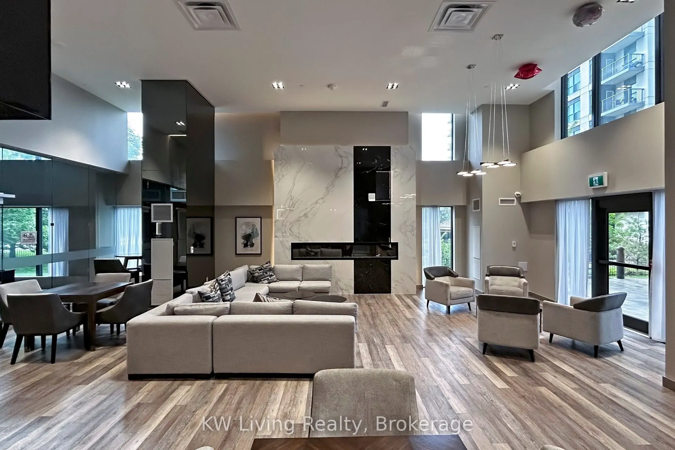 75 Oneida Crescent, #1703